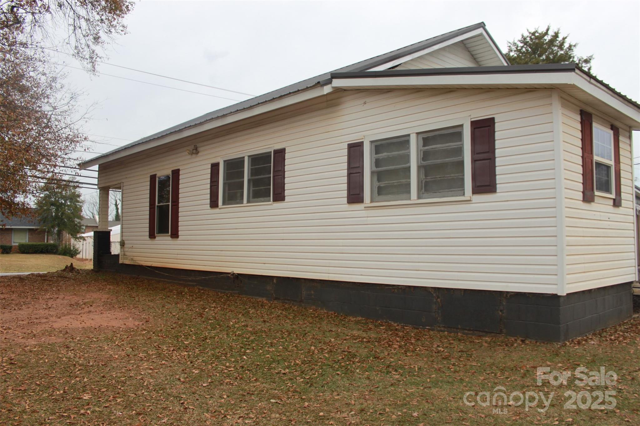 124 Eastside Drive — Forest City