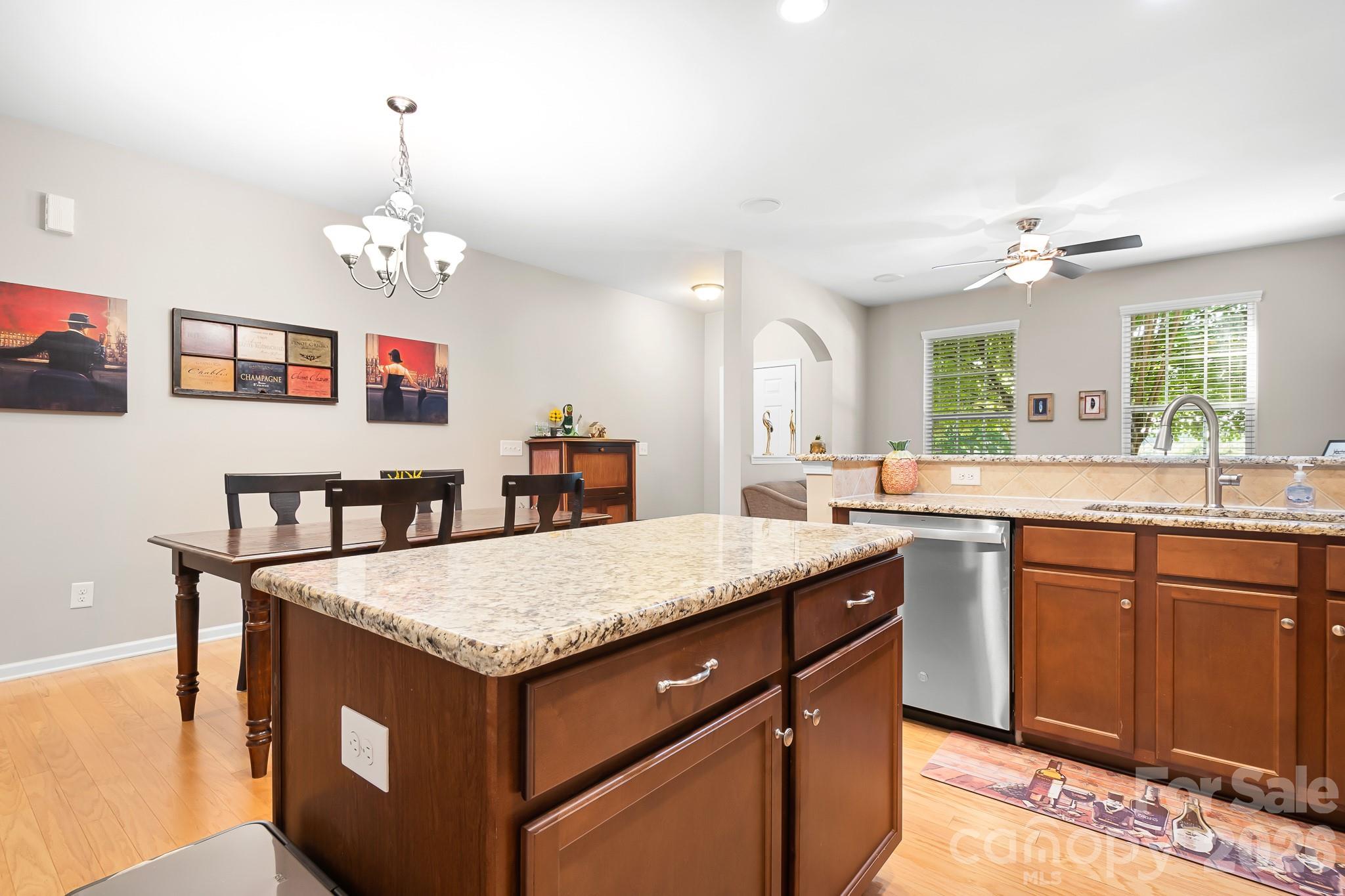 18478 W Catawba Avenue — Cornelius