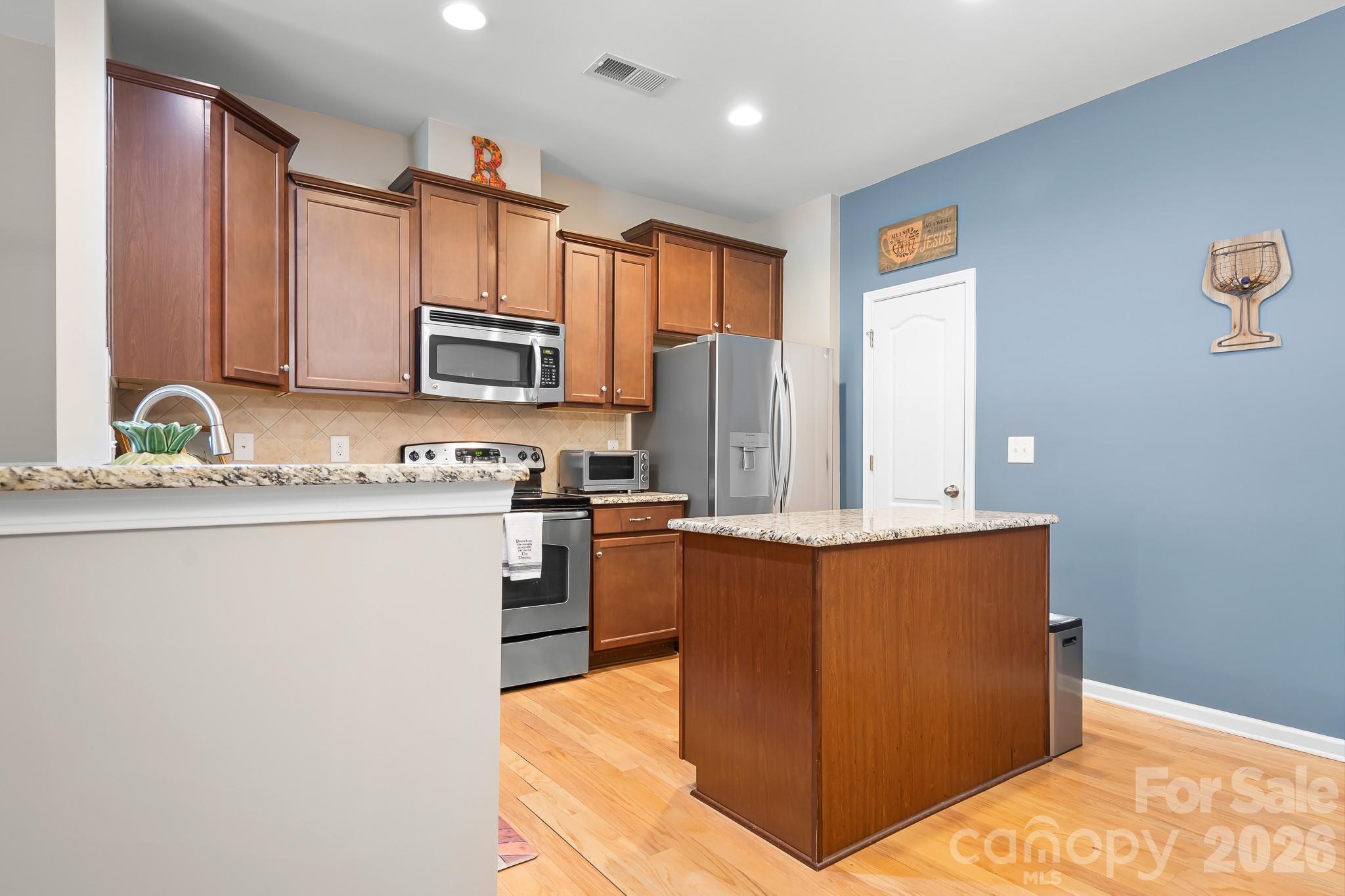 18478 W Catawba Avenue — Cornelius