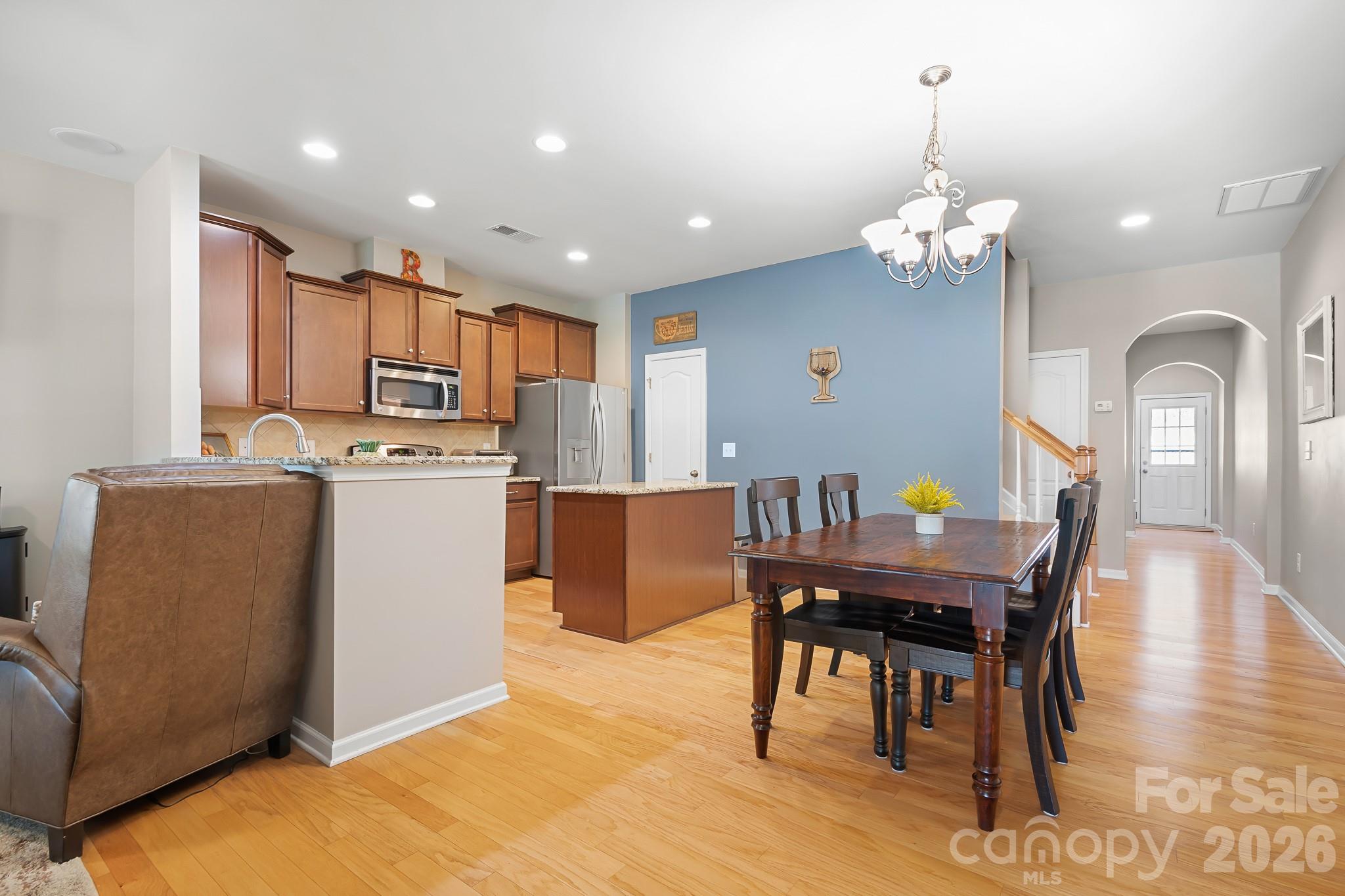 18478 W Catawba Avenue — Cornelius