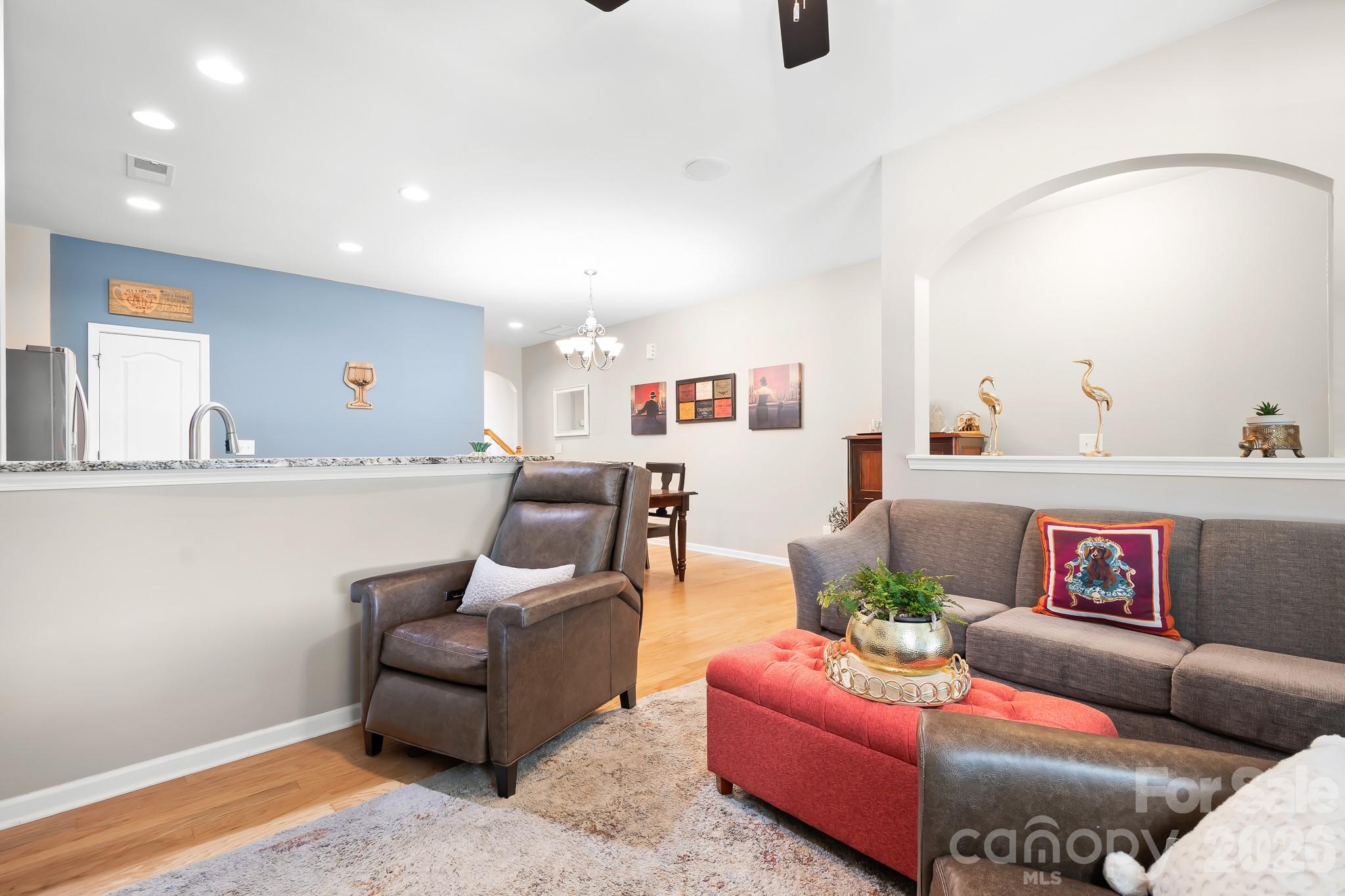 18478 W Catawba Avenue — Cornelius
