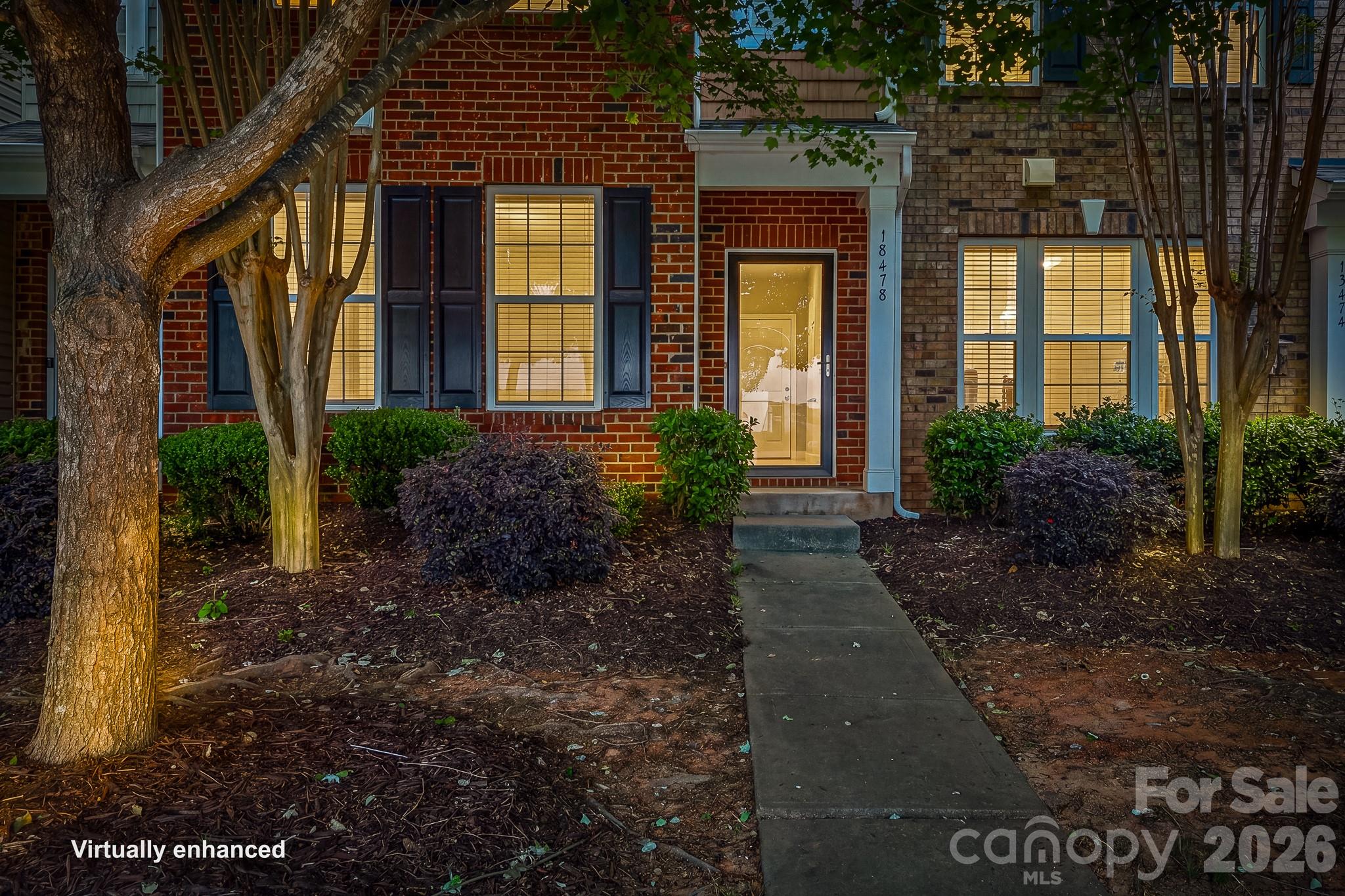 18478 W Catawba Avenue — Cornelius