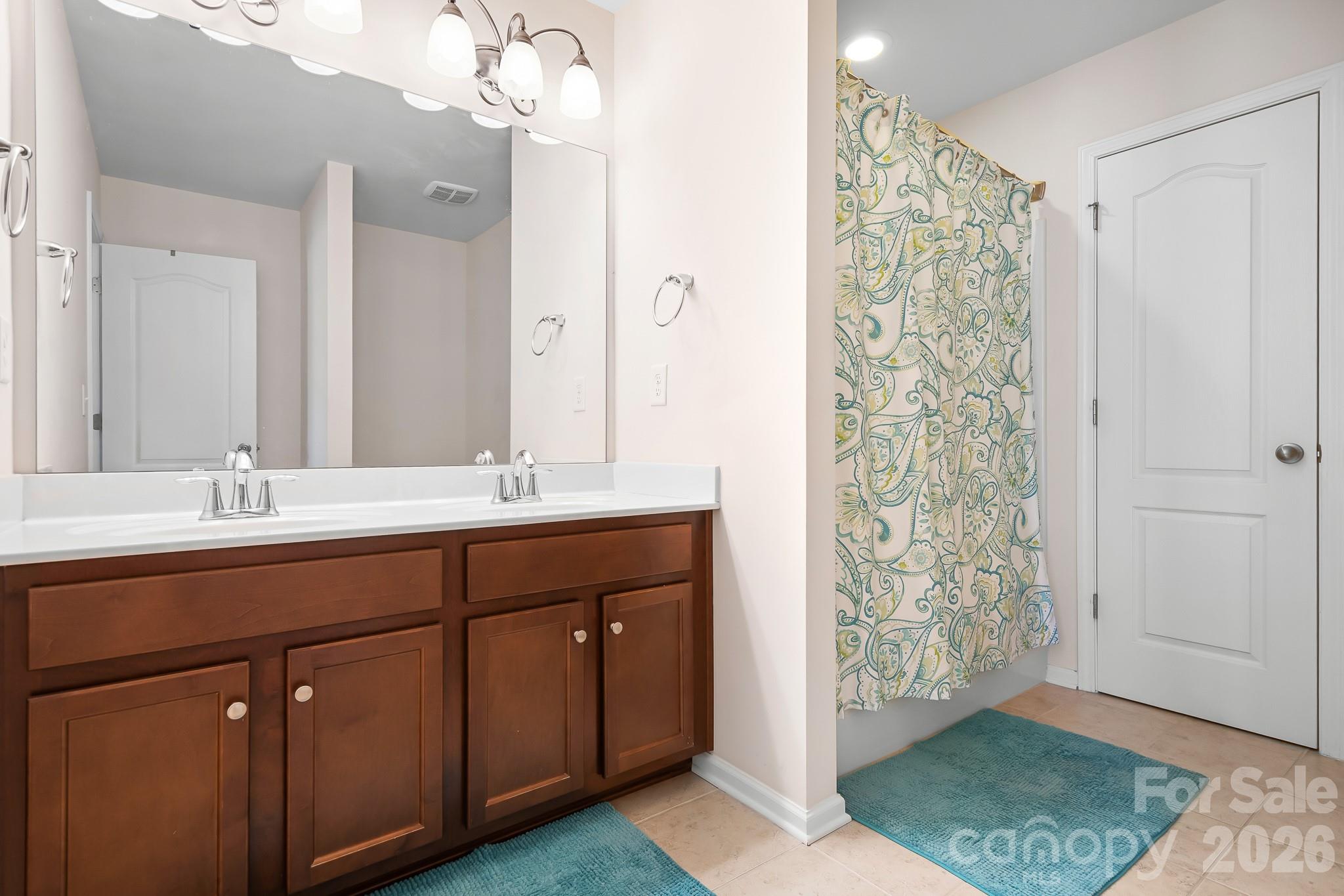18478 W Catawba Avenue — Cornelius