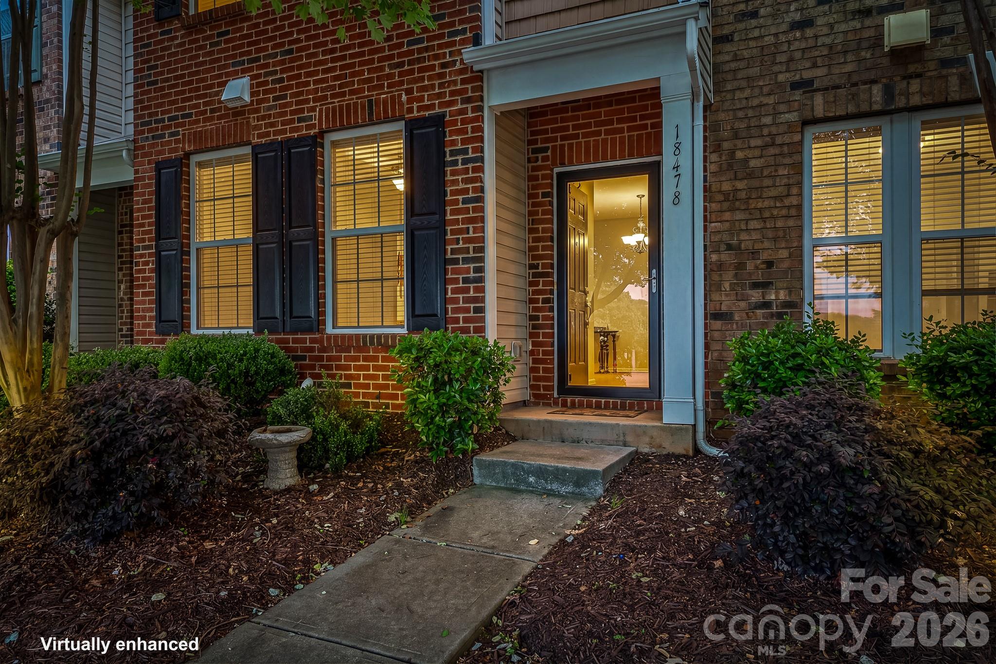18478 W Catawba Avenue — Cornelius