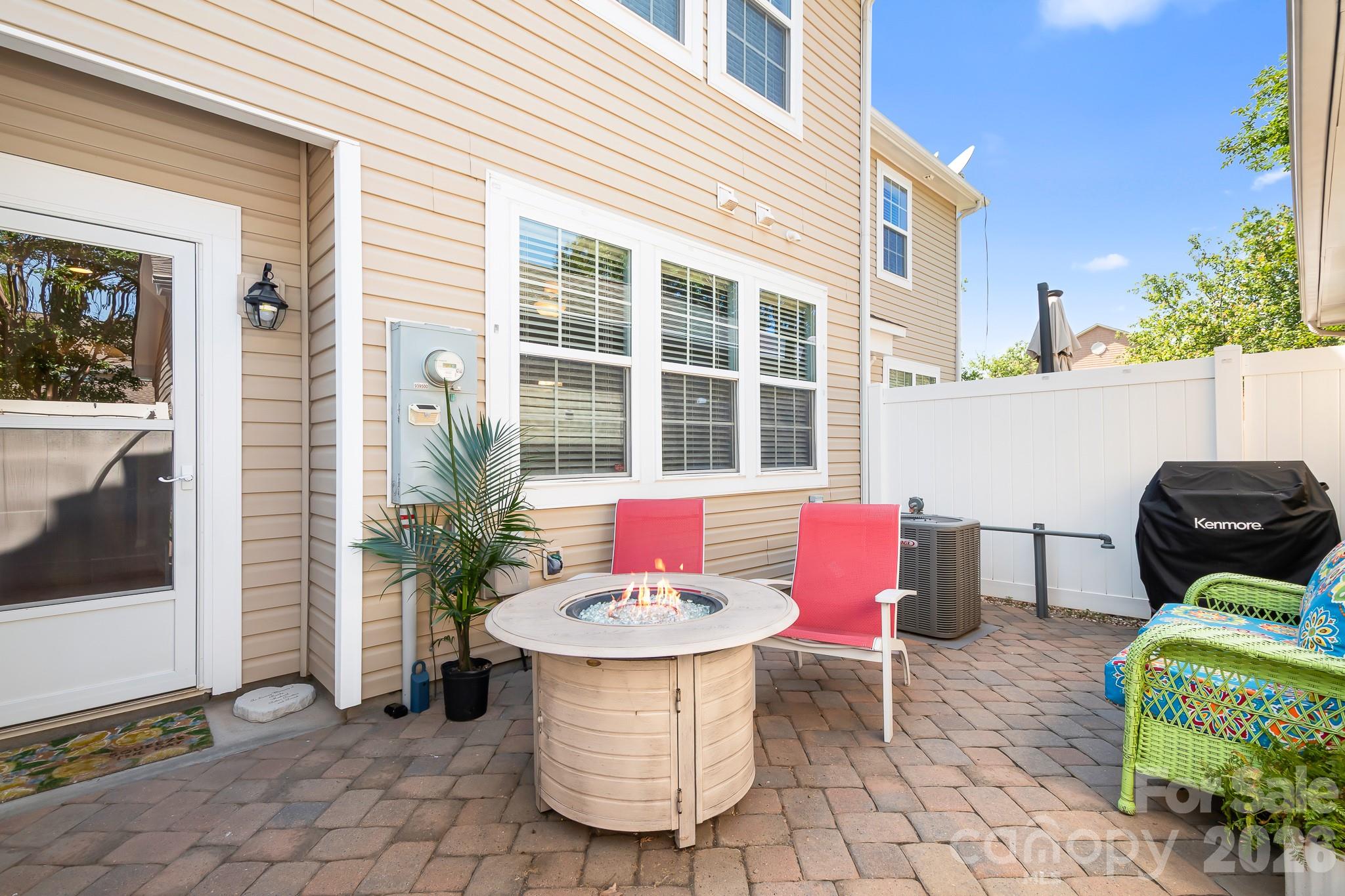 18478 W Catawba Avenue — Cornelius