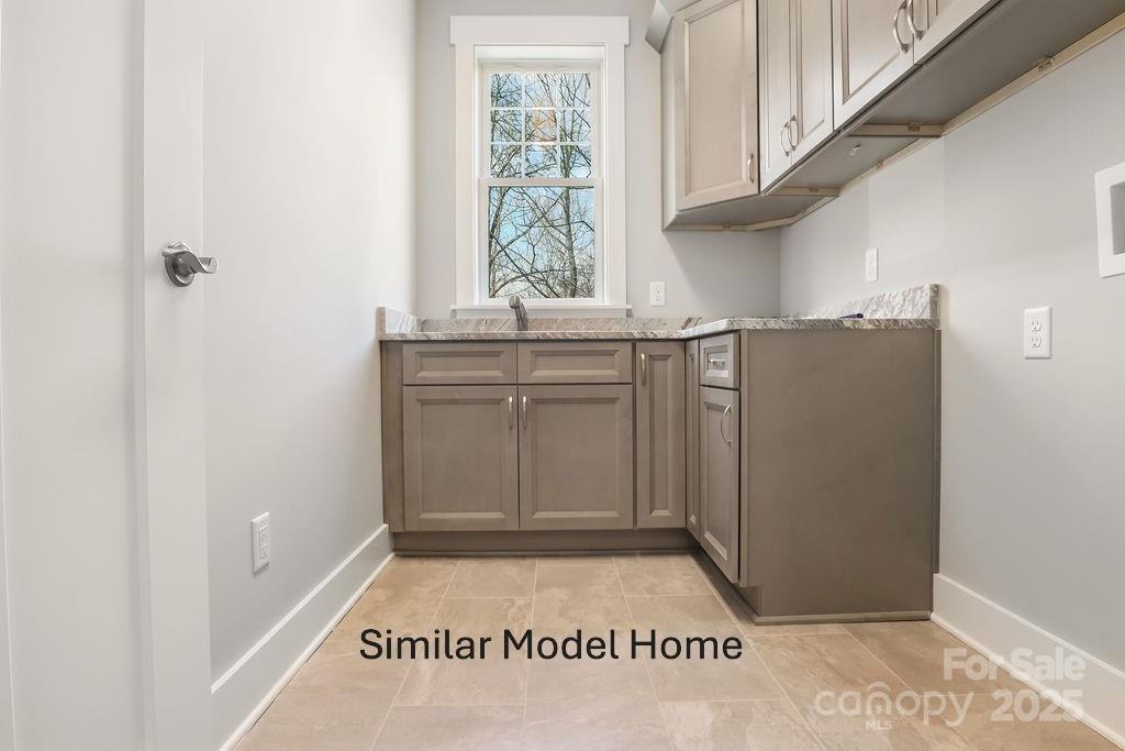 95 Creekside View Drive — Asheville