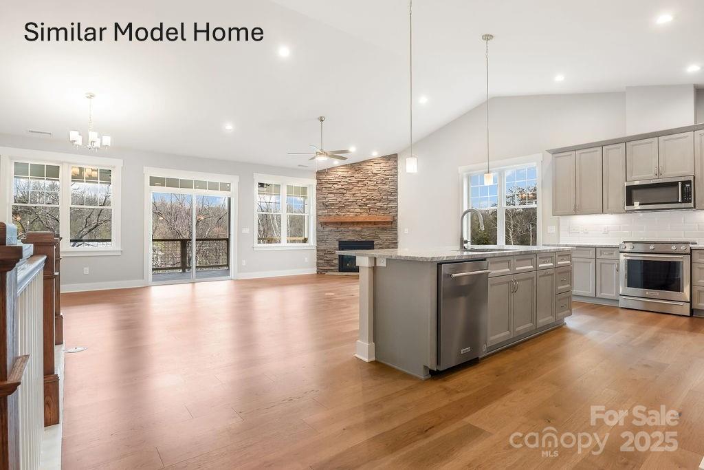 95 Creekside View Drive — Asheville