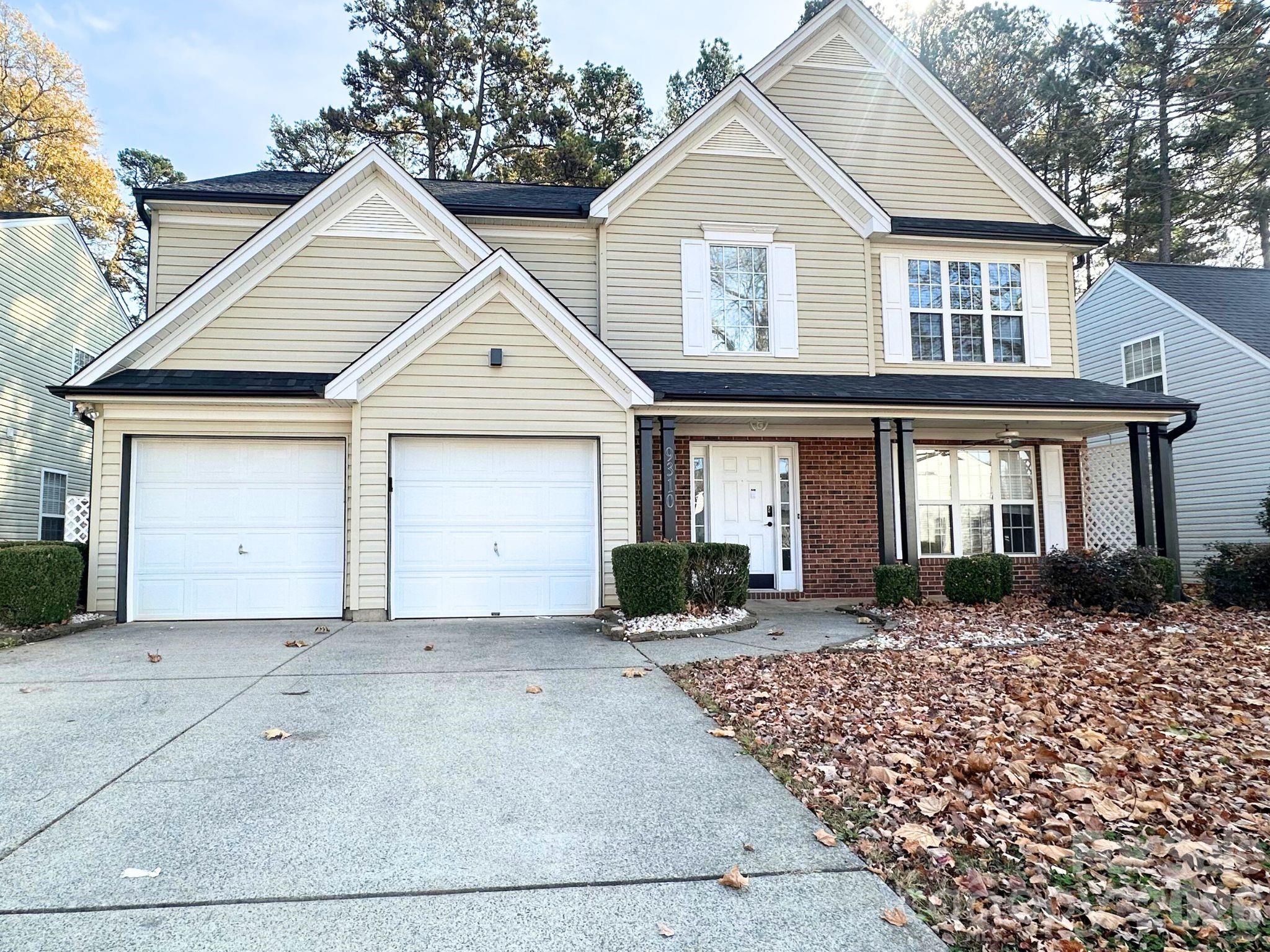 9310 Chastain Walk Drive — Charlotte