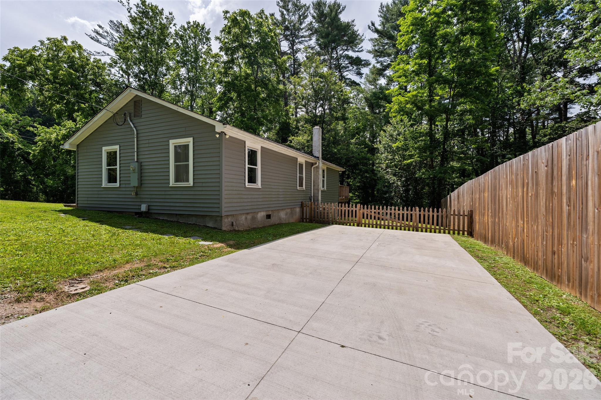 334 Mills Gap Road — Asheville