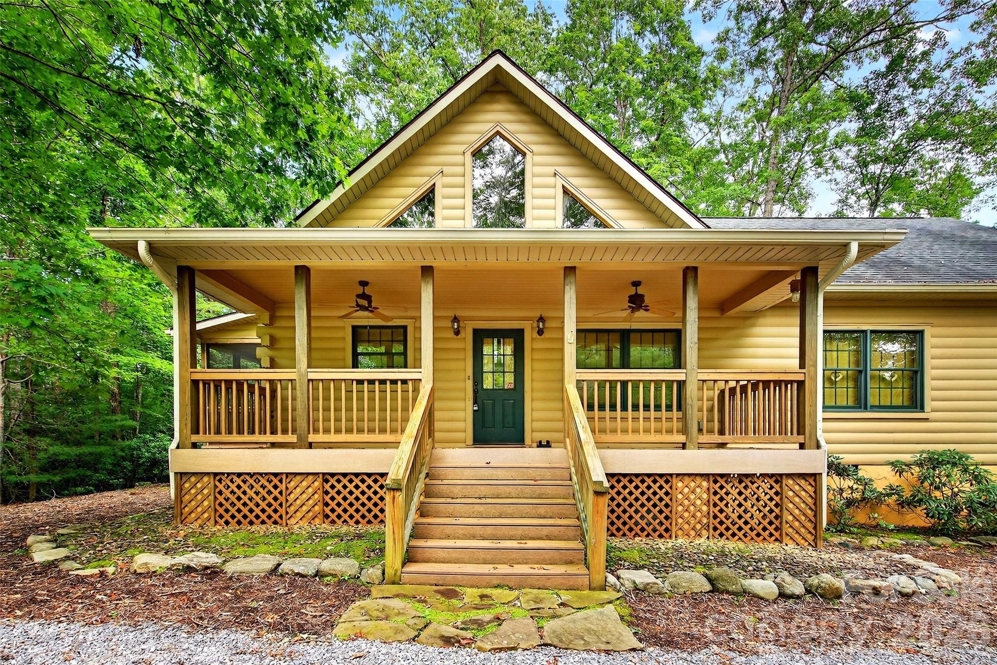 240 Ravenswood Drive — Marion