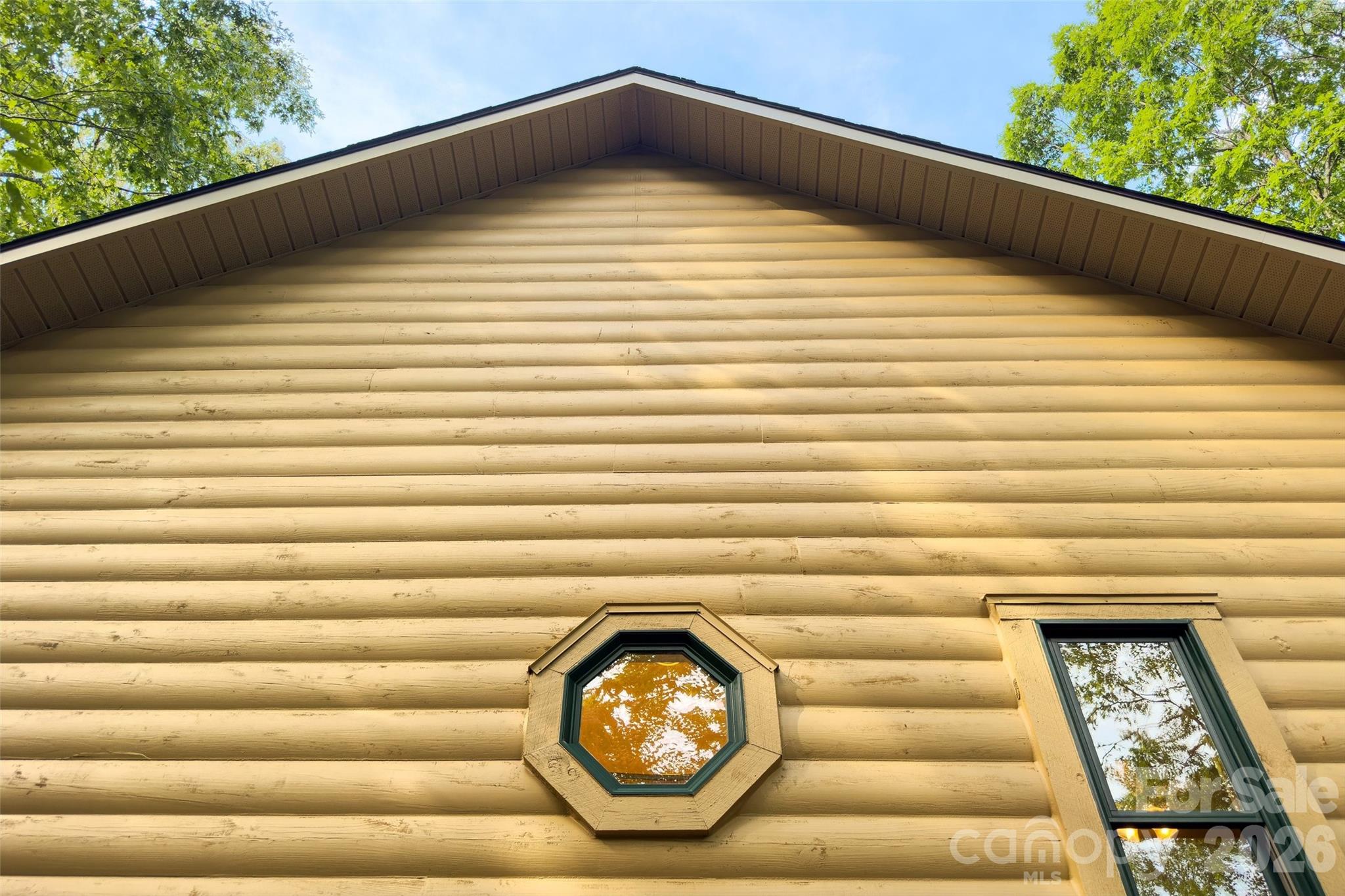 240 Ravenswood Drive — Marion