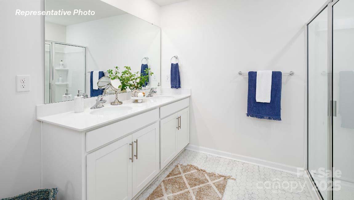 277 Mary Locke Way — Statesville