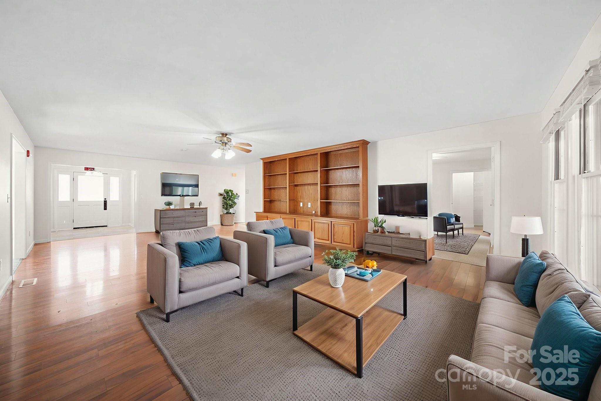 1015 Elizabeth Drive — Dallas
