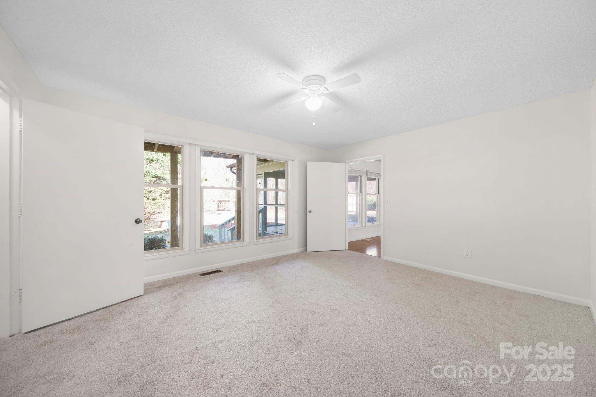 1015 Elizabeth Drive — Dallas