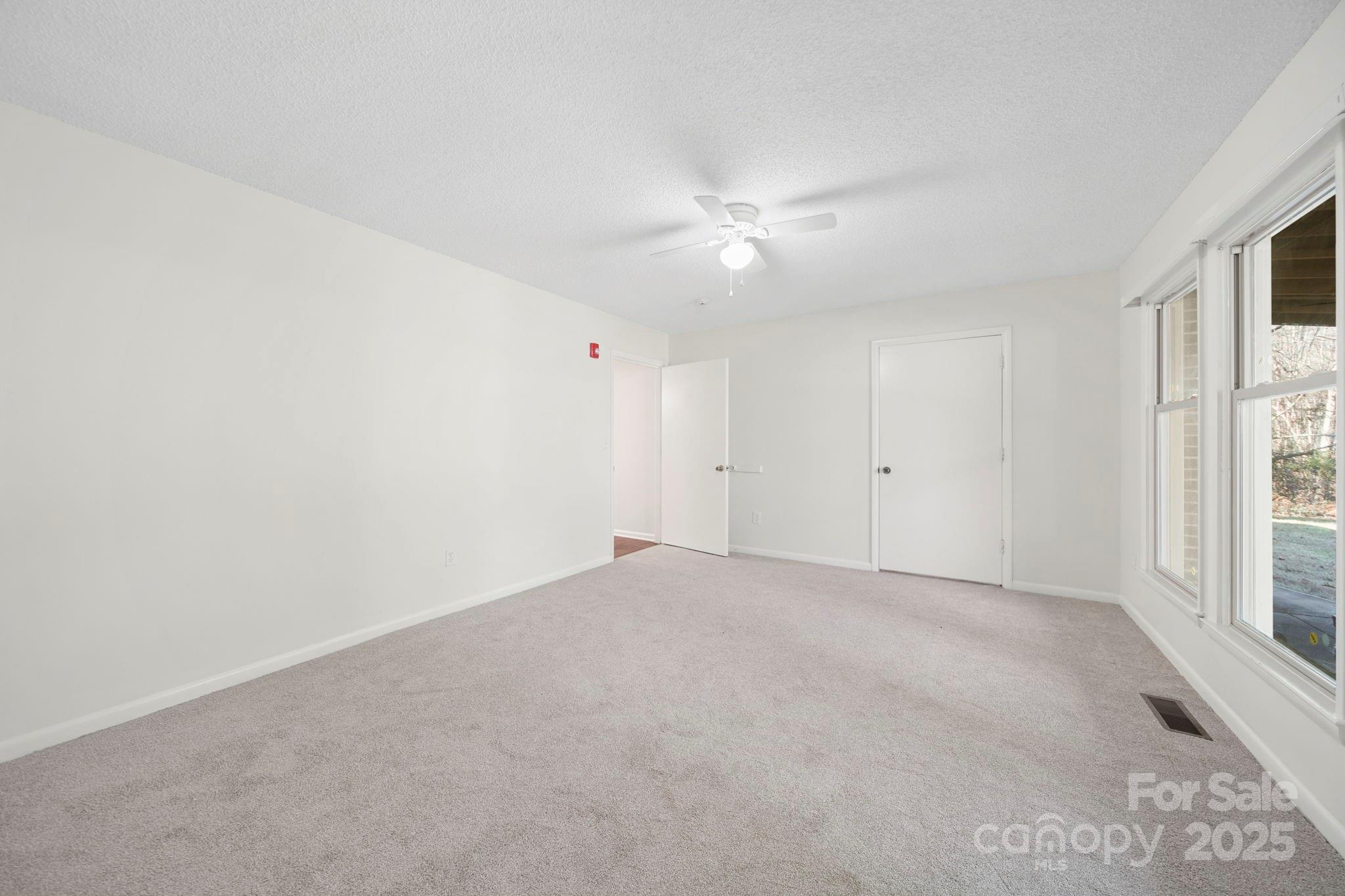 1015 Elizabeth Drive — Dallas
