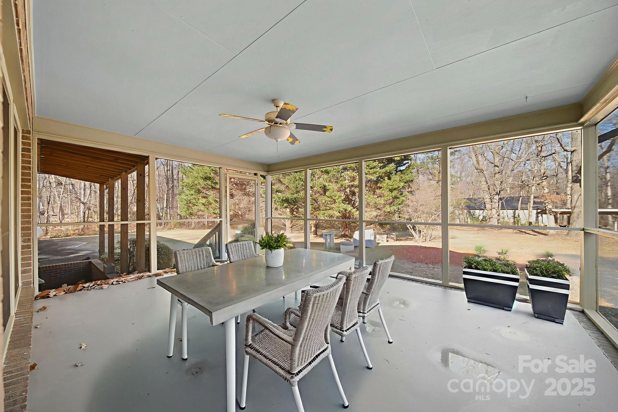 1015 Elizabeth Drive — Dallas