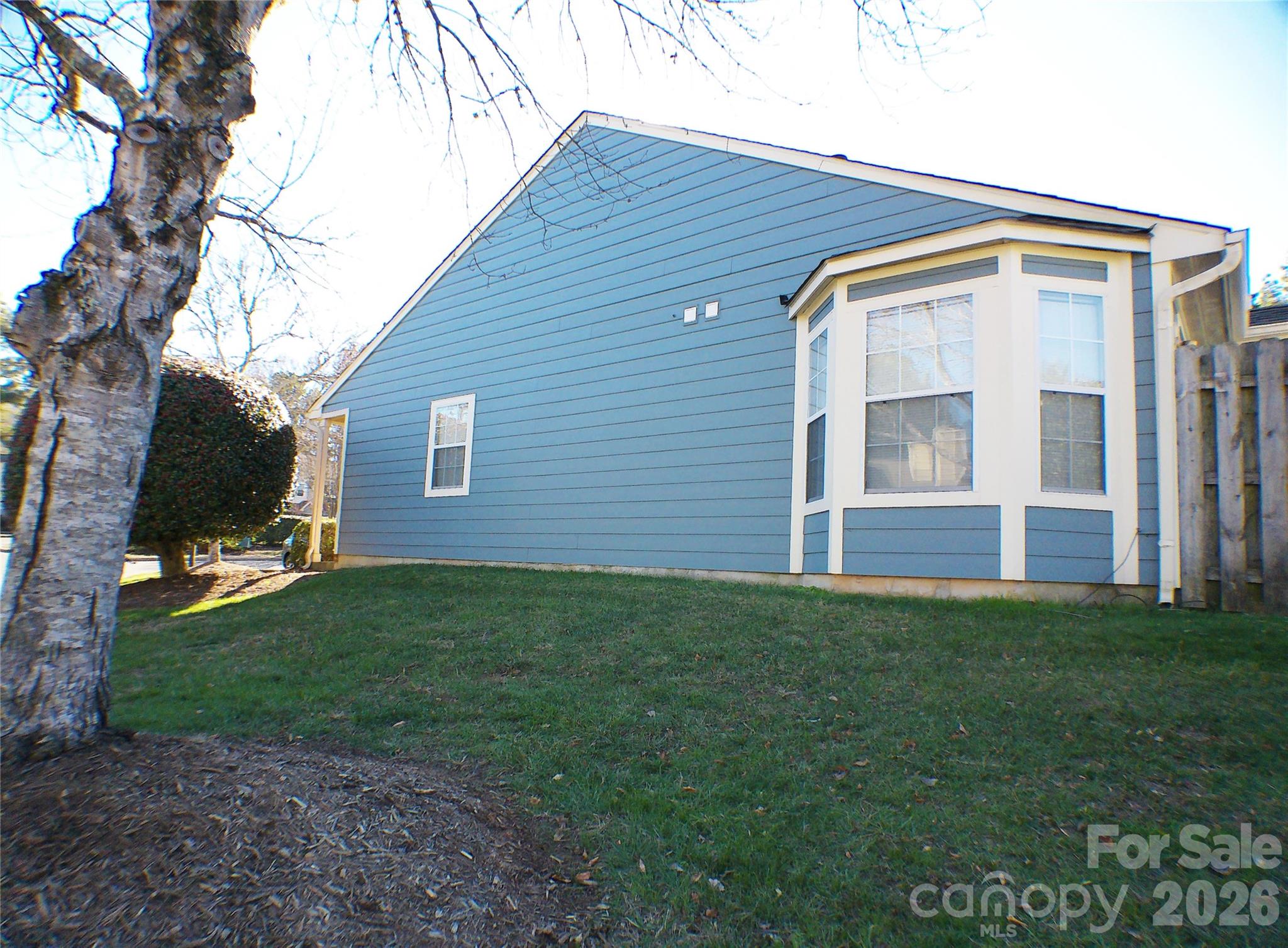 9112 Four Mile Creek Road — Charlotte