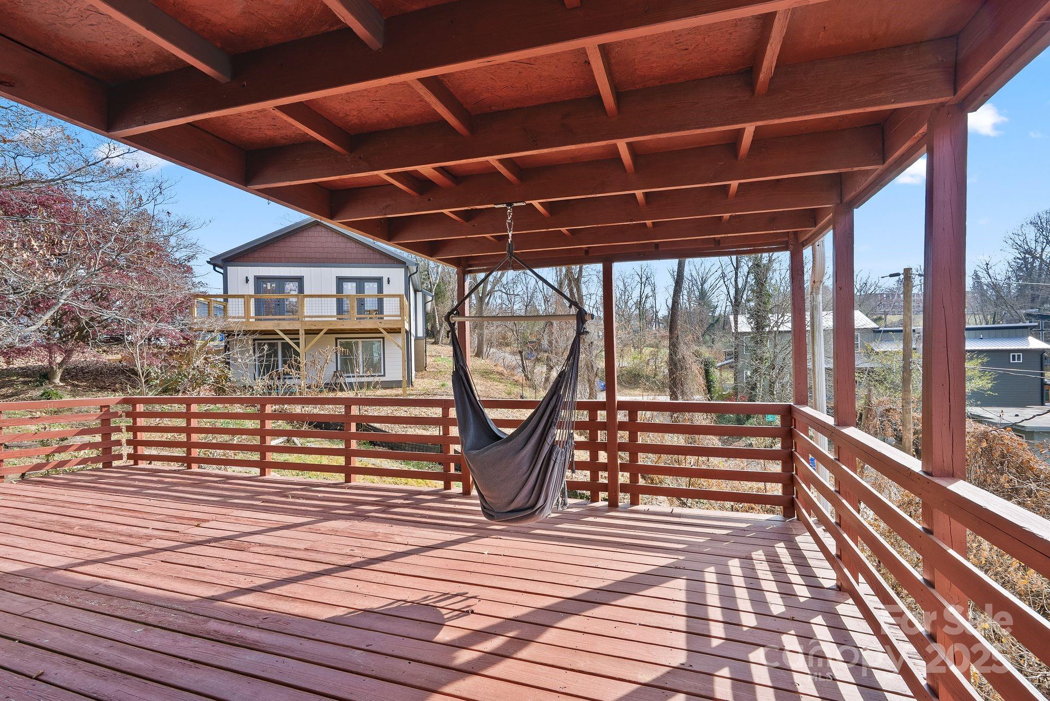 2 Worley Place — Asheville