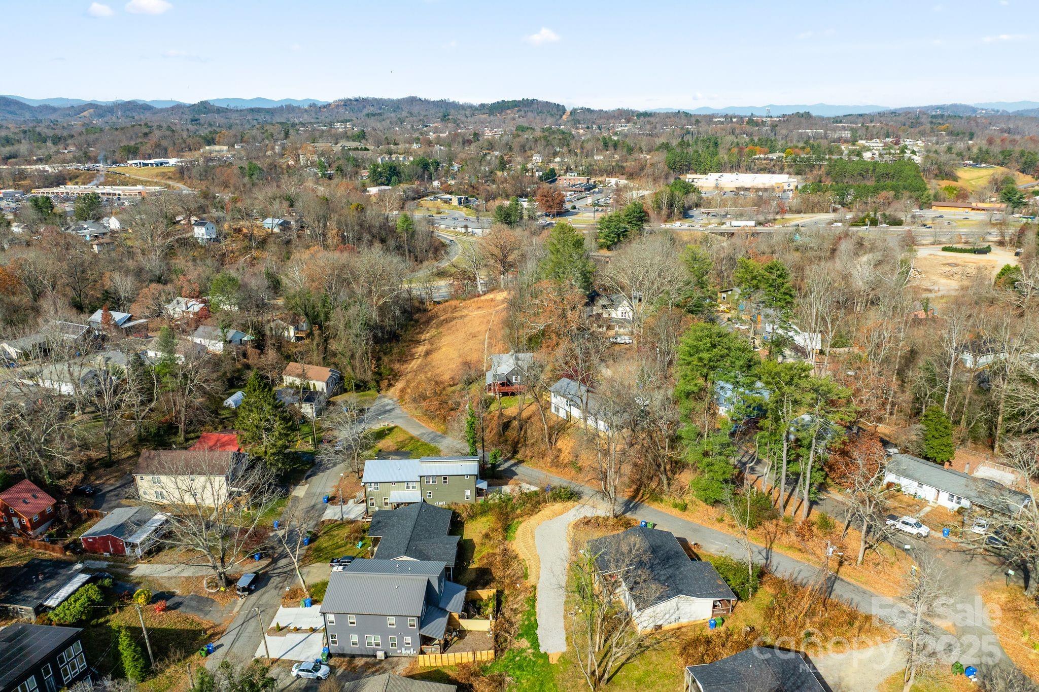 2 Worley Place — Asheville