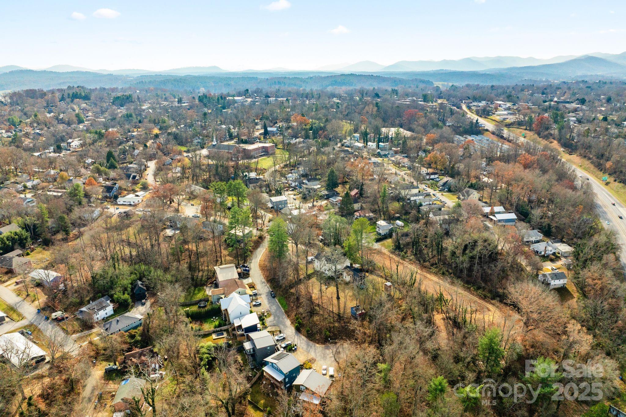 2 Worley Place — Asheville