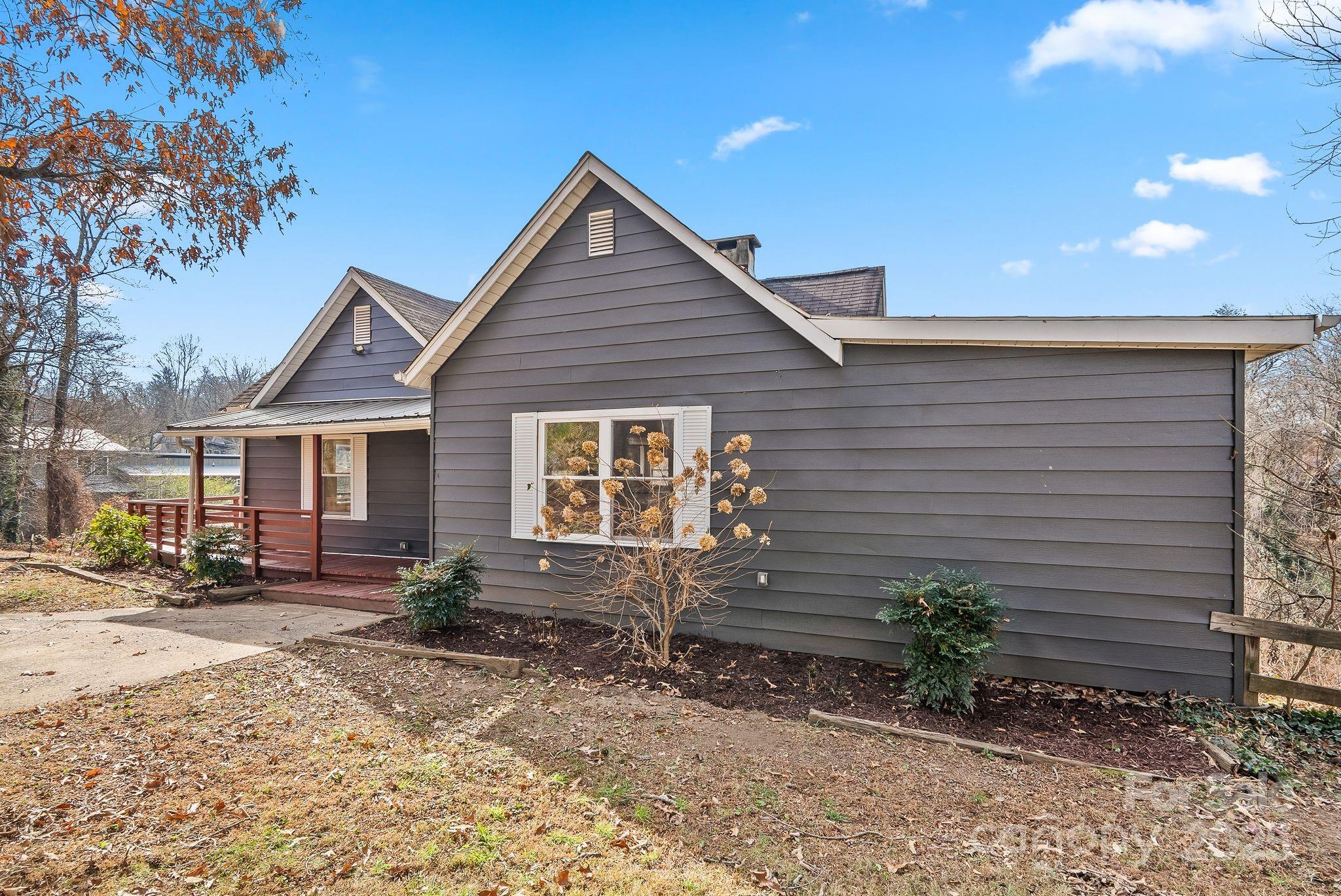 2 Worley Place — Asheville