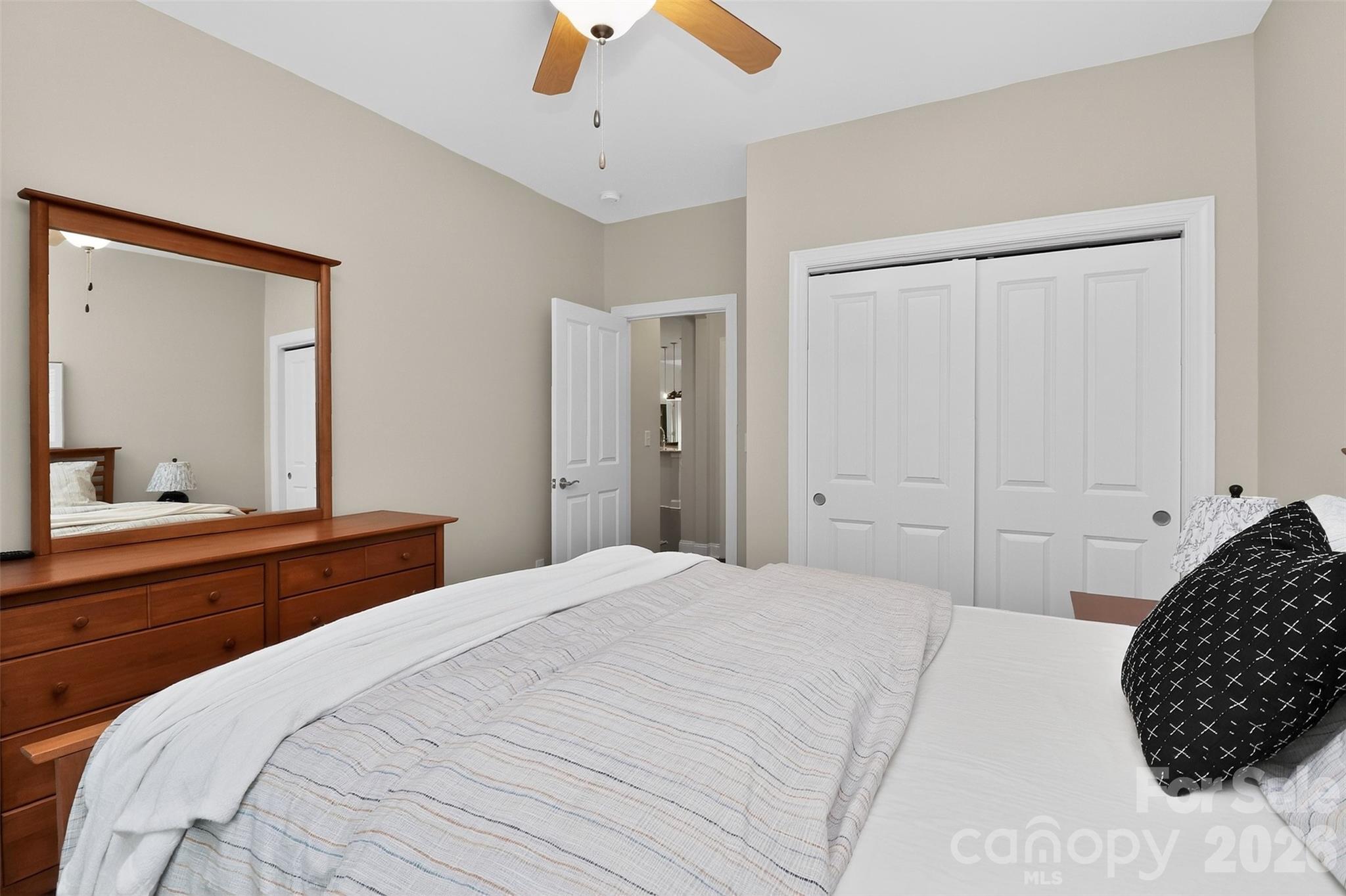 7933 Parknoll Drive — Huntersville