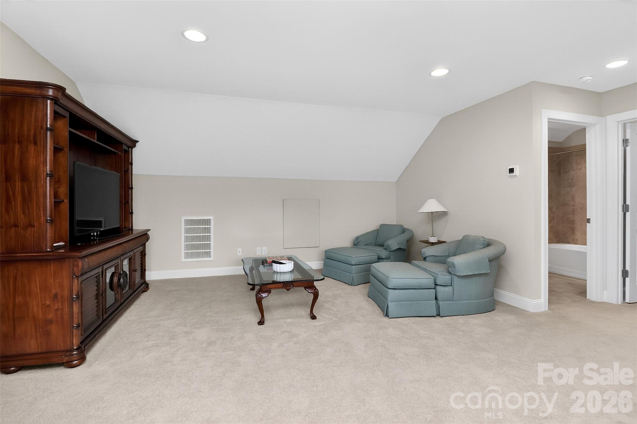7933 Parknoll Drive — Huntersville