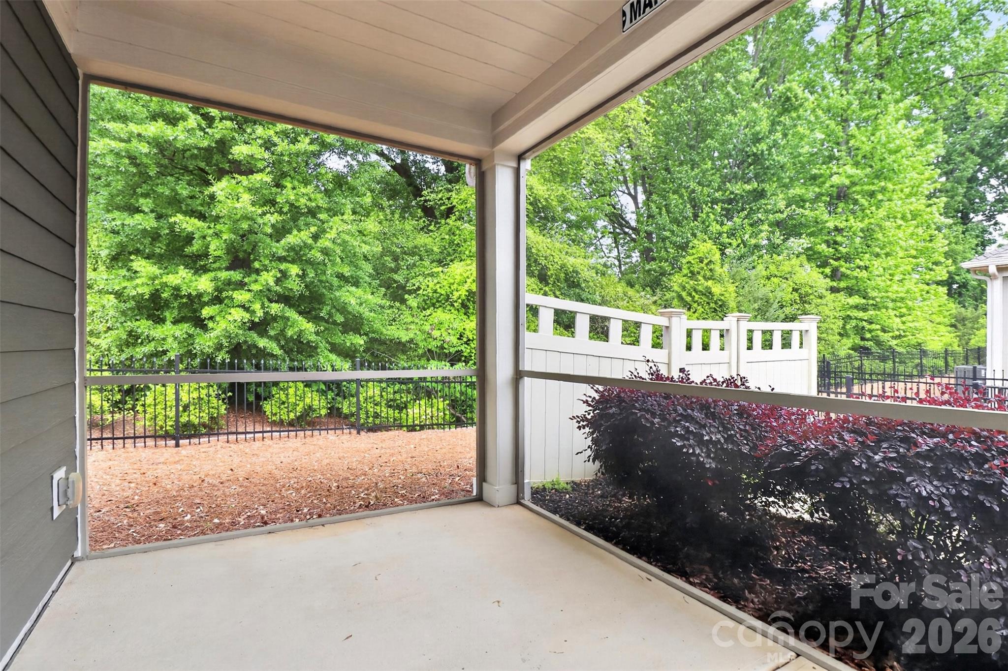7933 Parknoll Drive — Huntersville