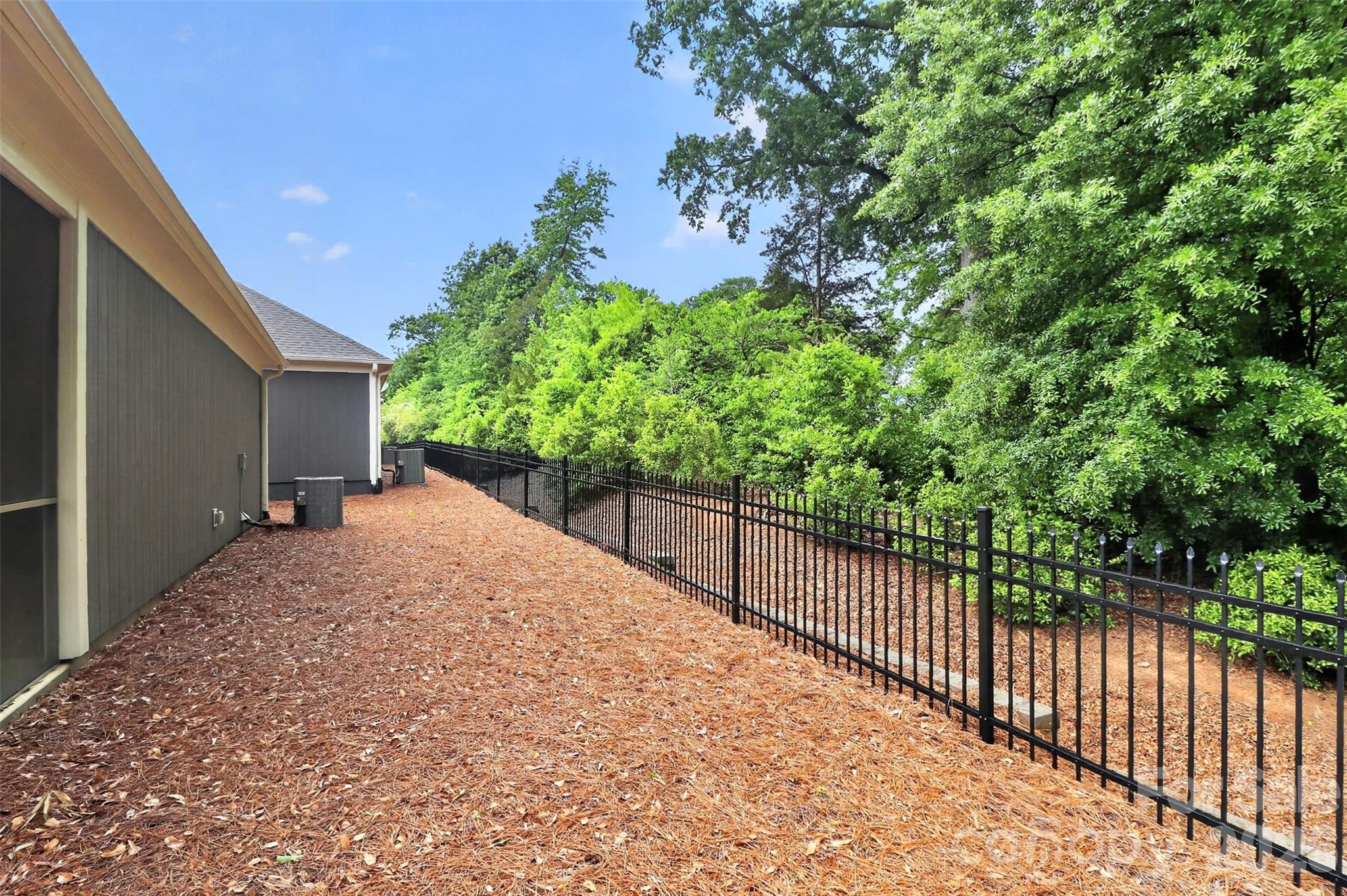 7933 Parknoll Drive — Huntersville
