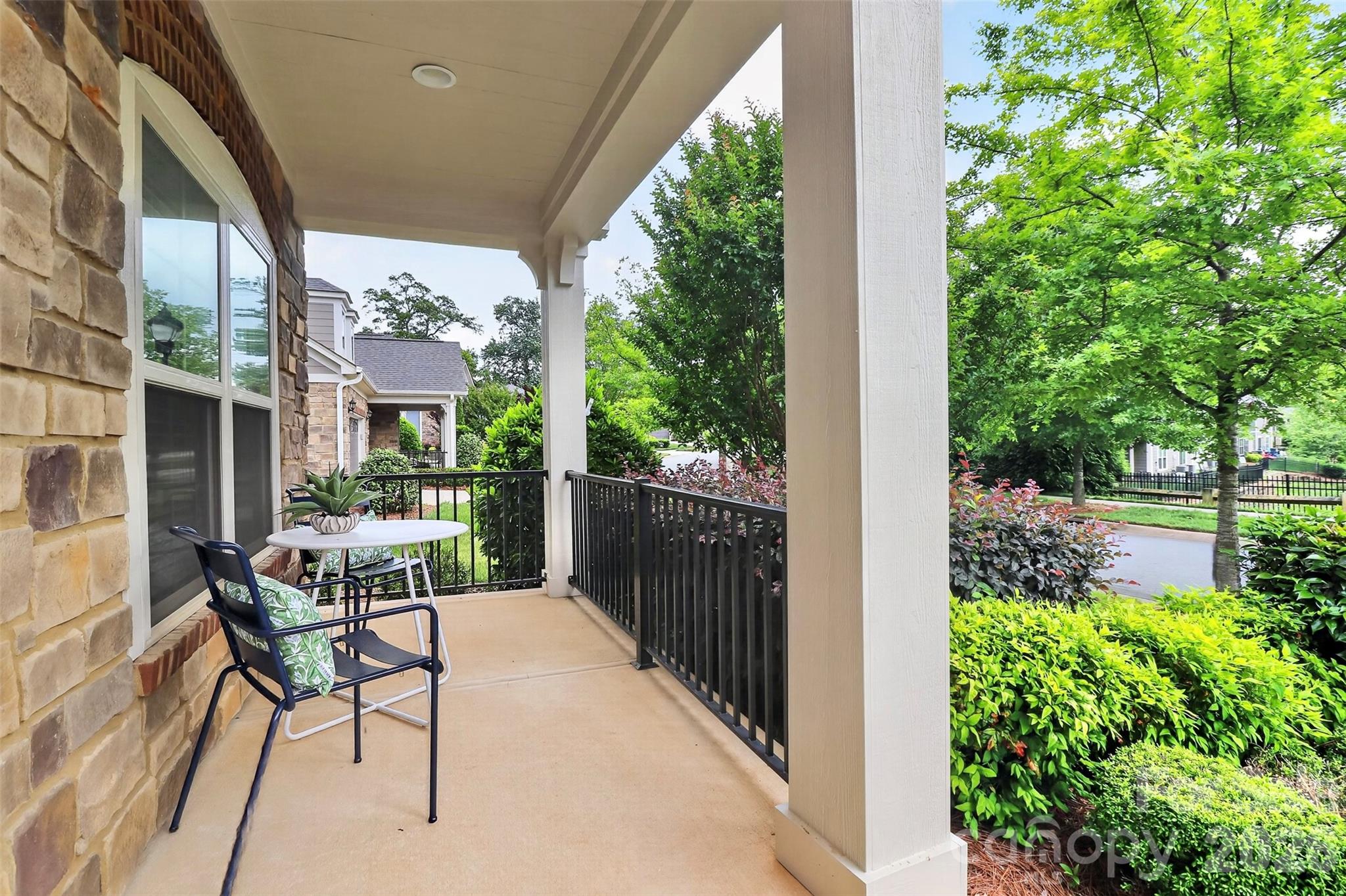 7933 Parknoll Drive — Huntersville