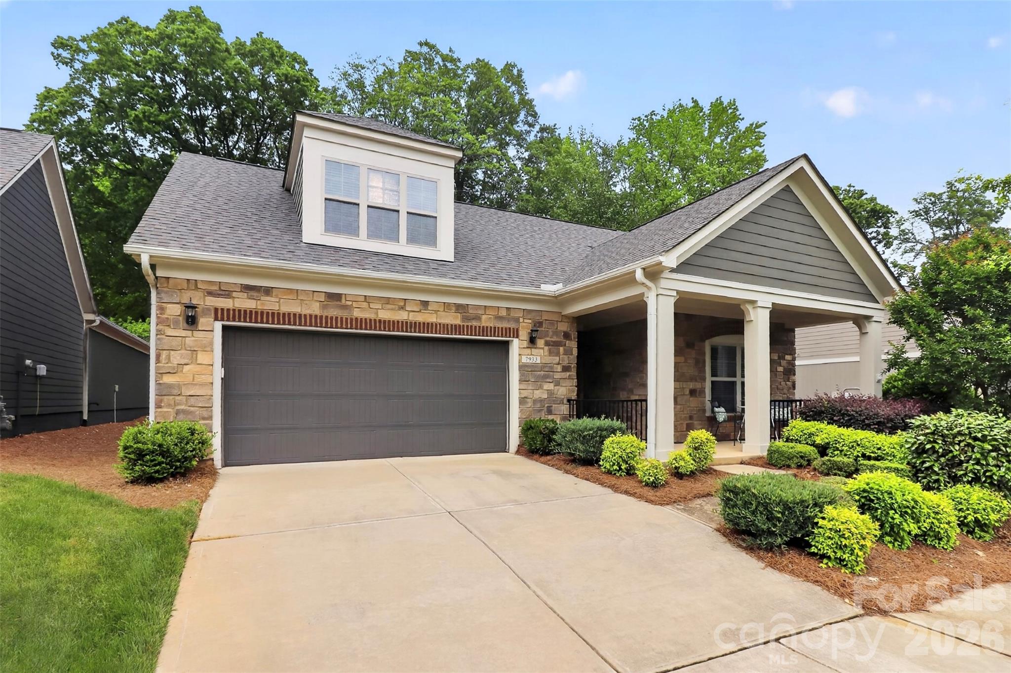7933 Parknoll Drive — Huntersville