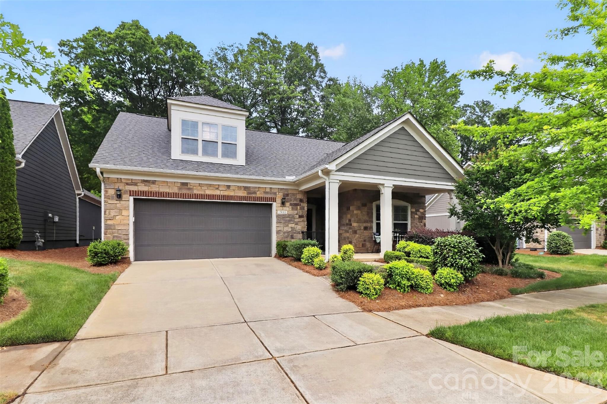 7933 Parknoll Drive — Huntersville