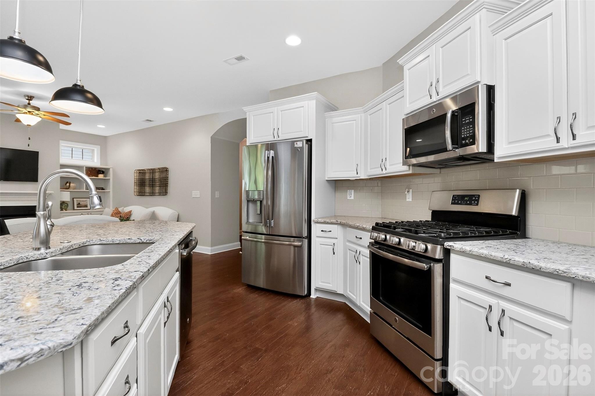 7933 Parknoll Drive — Huntersville
