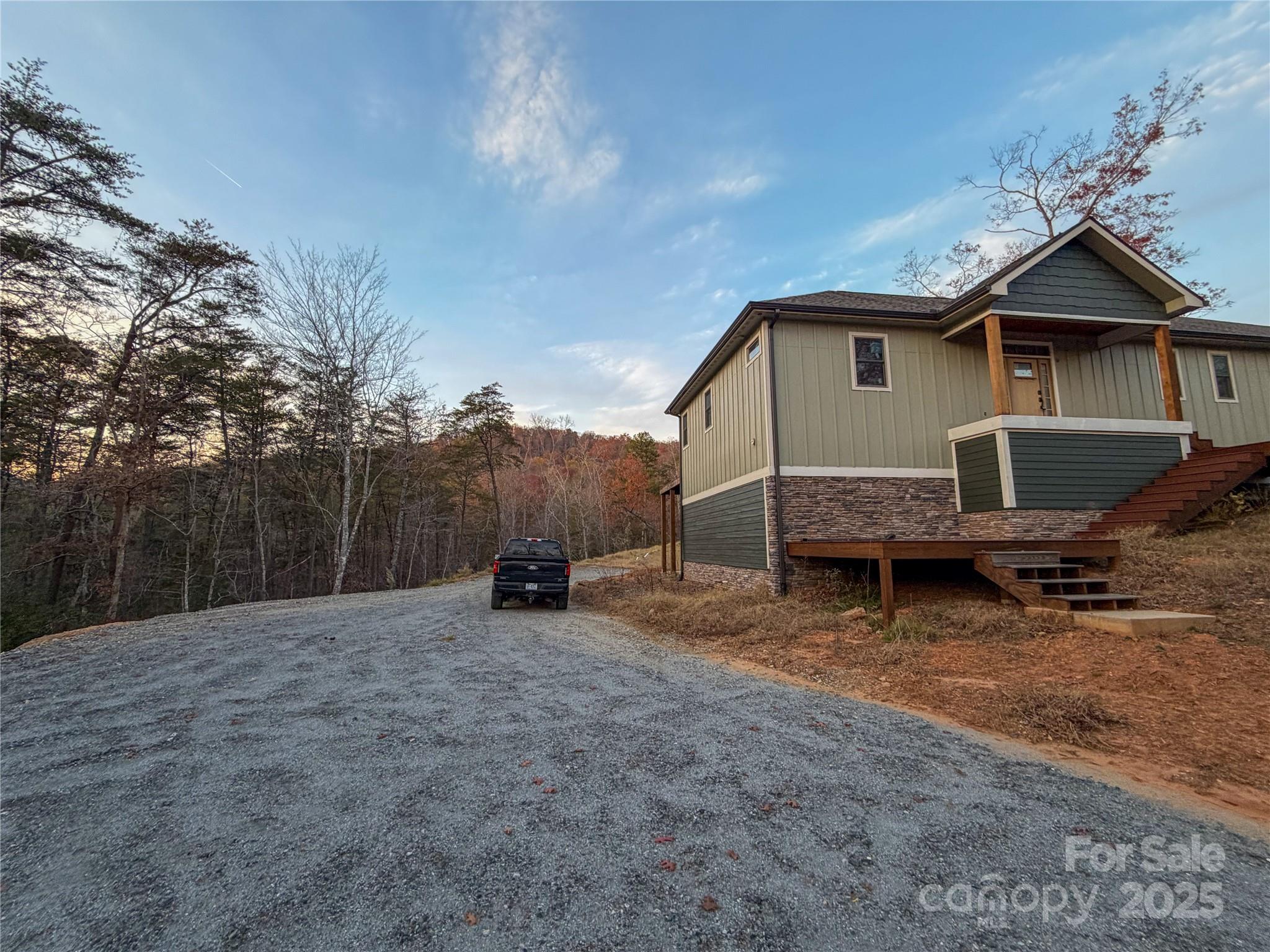 864 Matho Trace — Lake Lure