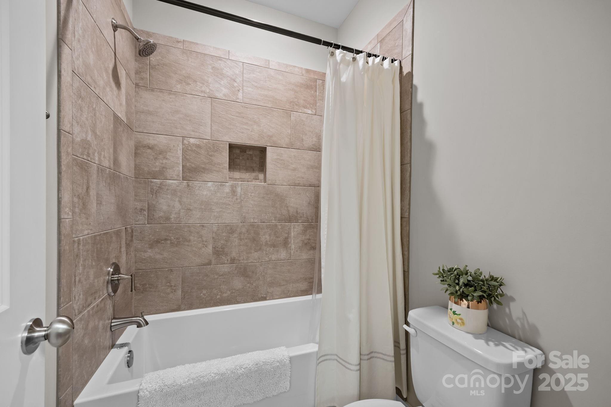 513 Sweet Birch Park Lane — Black Mountain