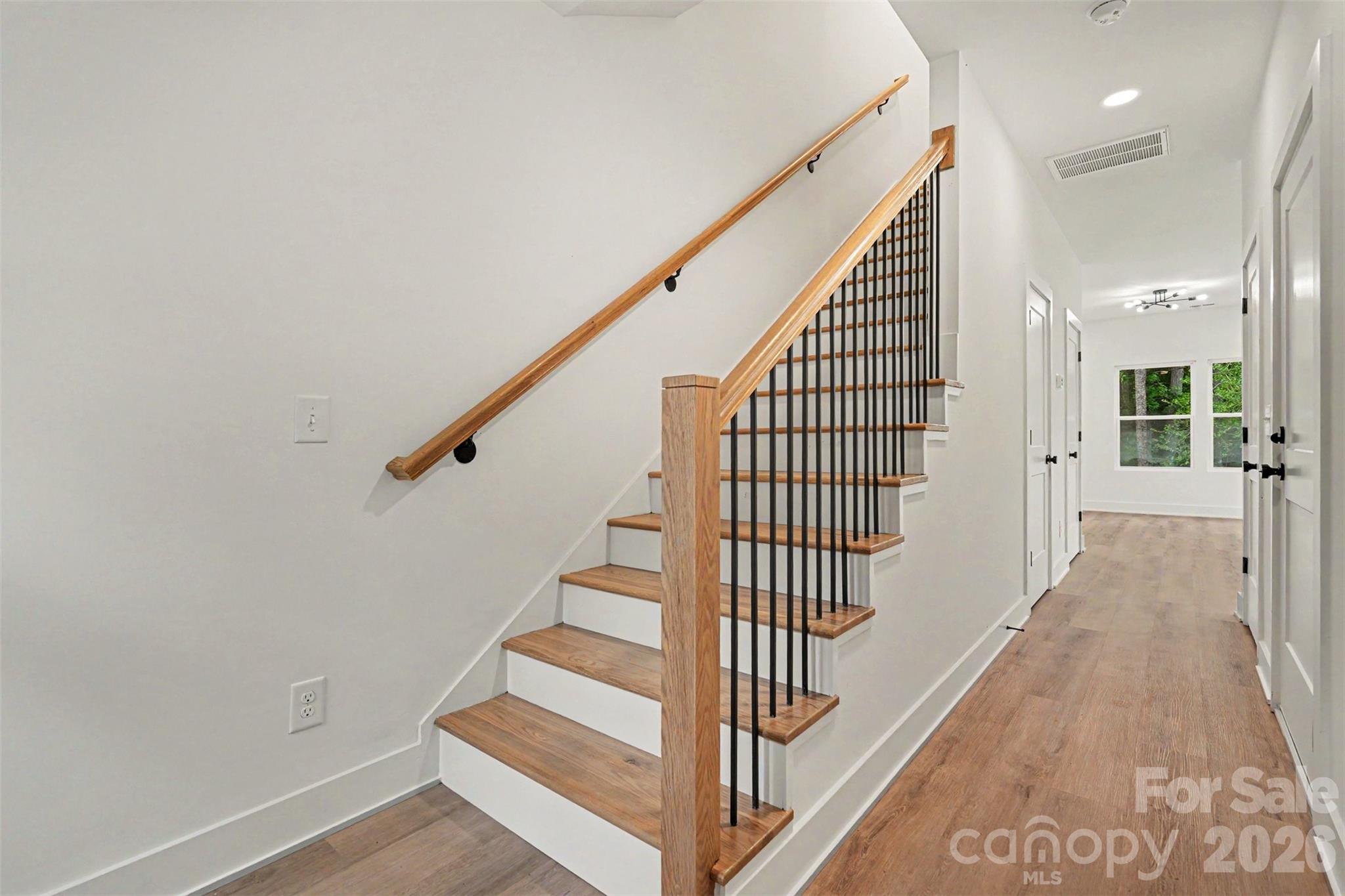 7523 Lawyers Road — Charlotte