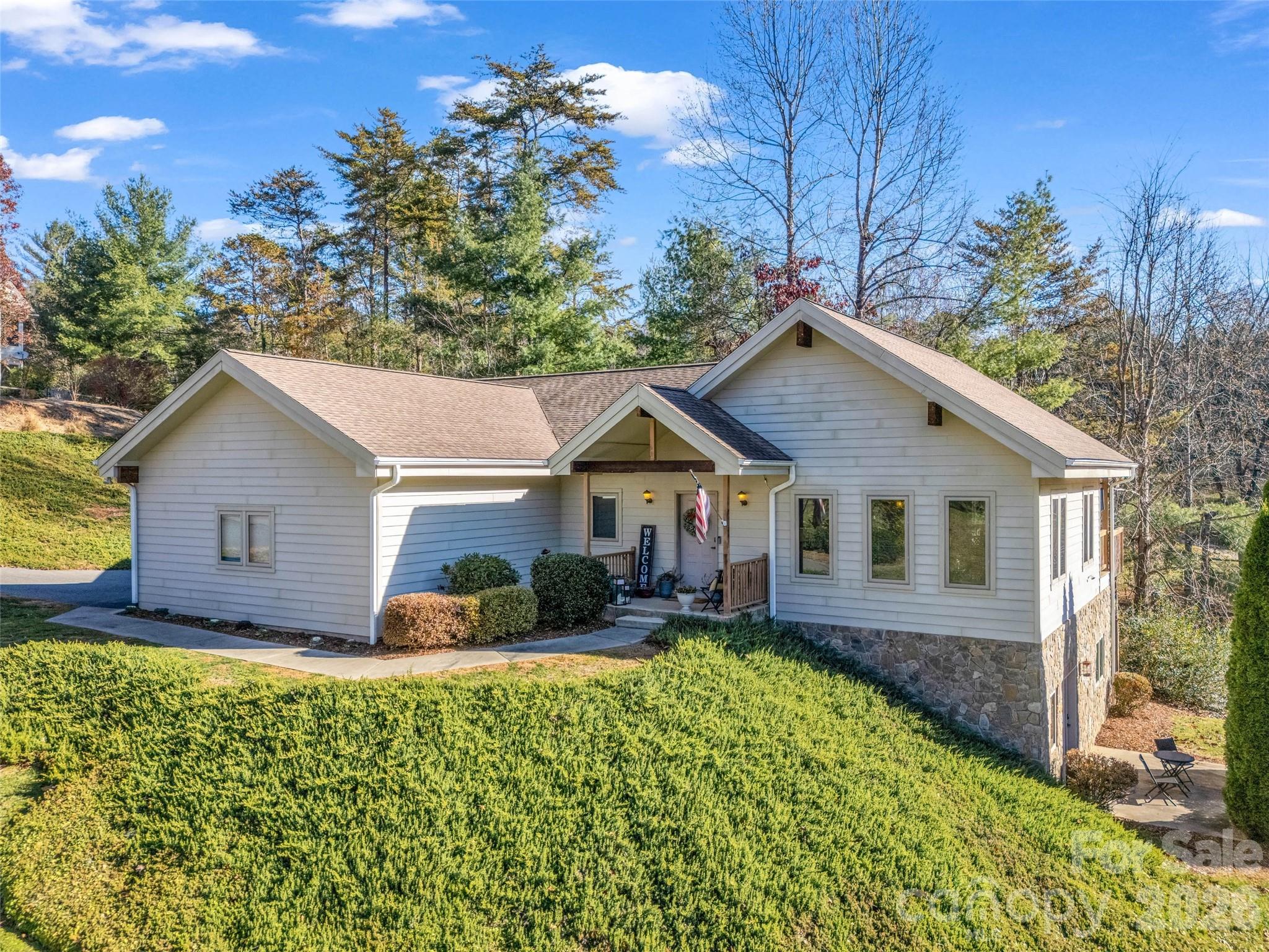 9 Fairway View Drive — Weaverville