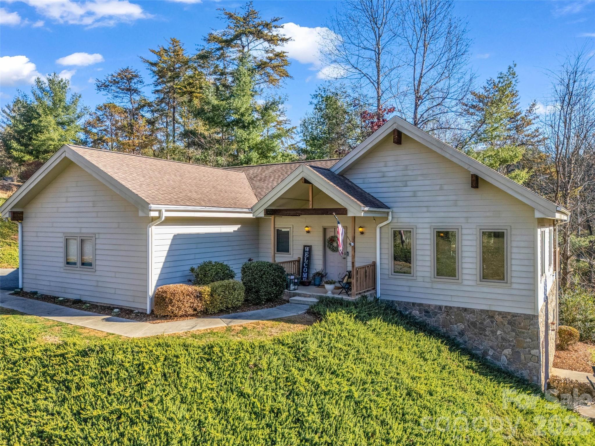 9 Fairway View Drive — Weaverville