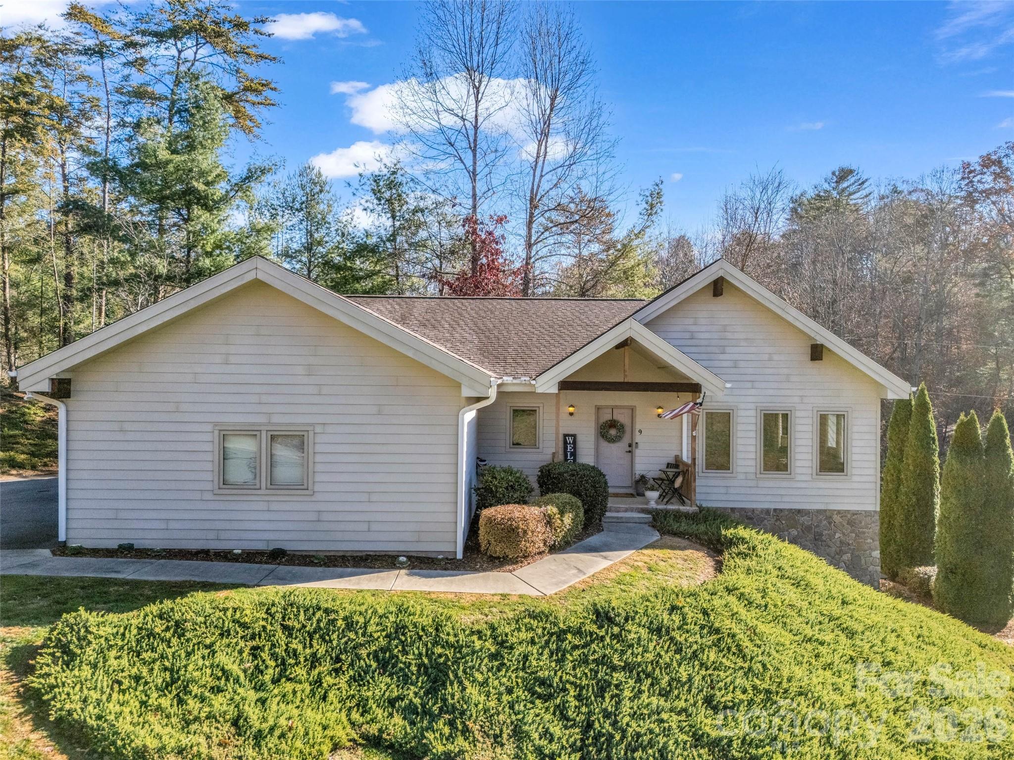 9 Fairway View Drive — Weaverville