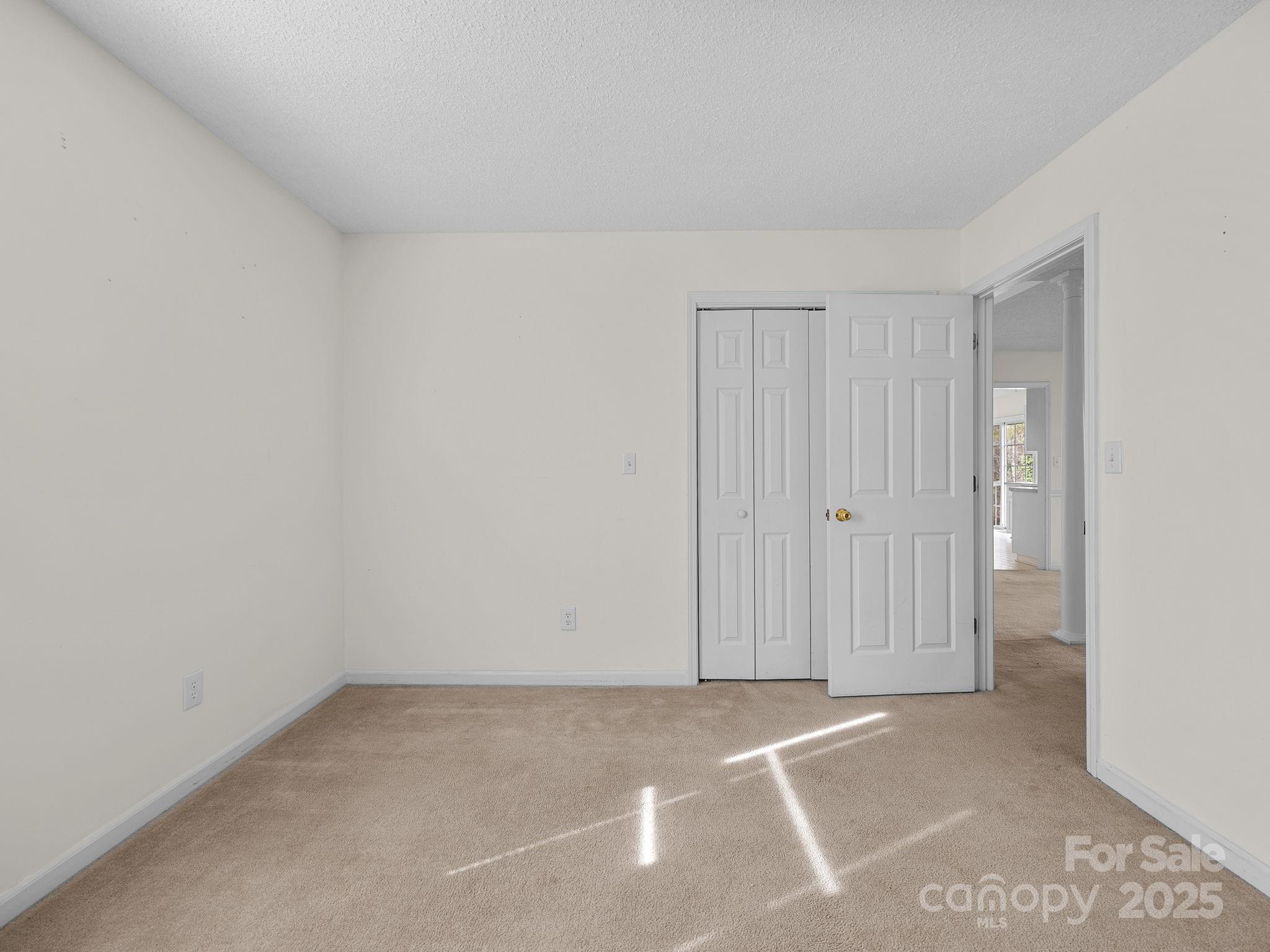 383 Woody Circle — Tryon