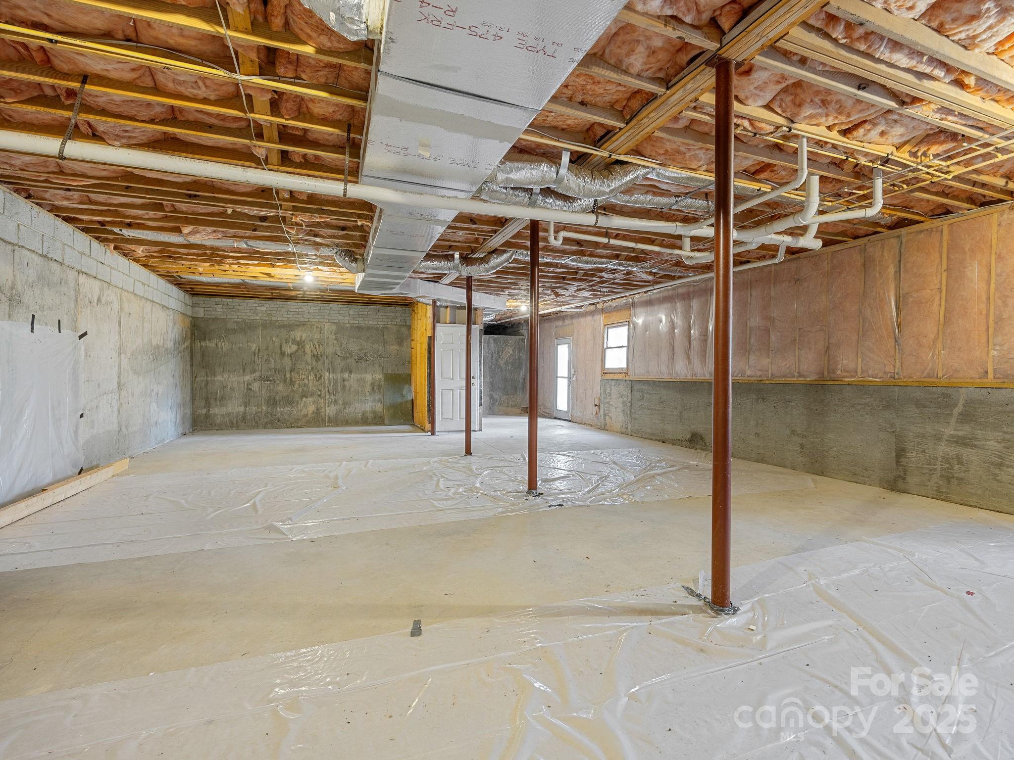 383 Woody Circle — Tryon