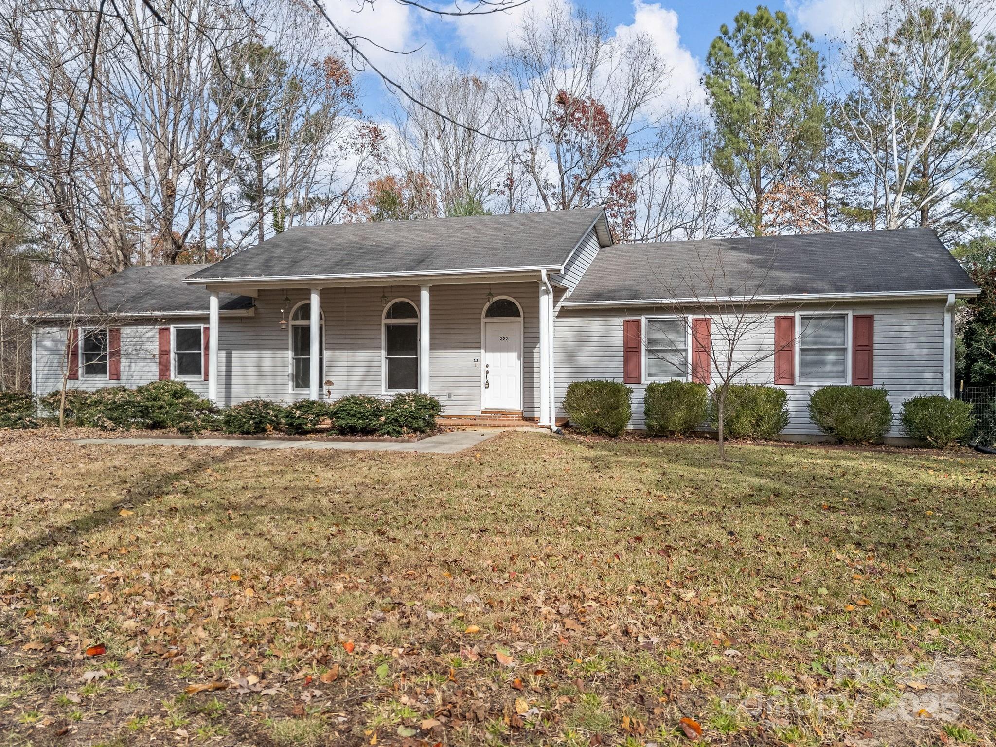 383 Woody Circle — Tryon