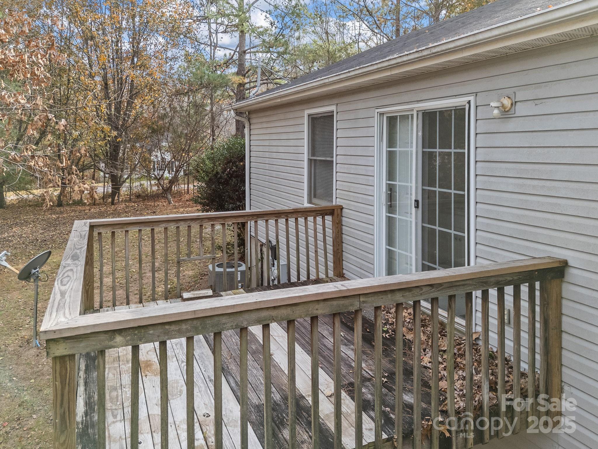 383 Woody Circle — Tryon