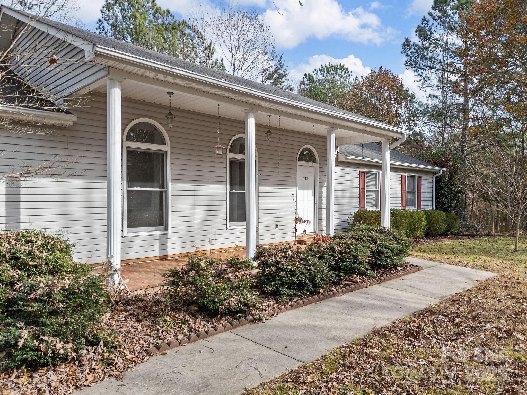 383 Woody Circle — Tryon