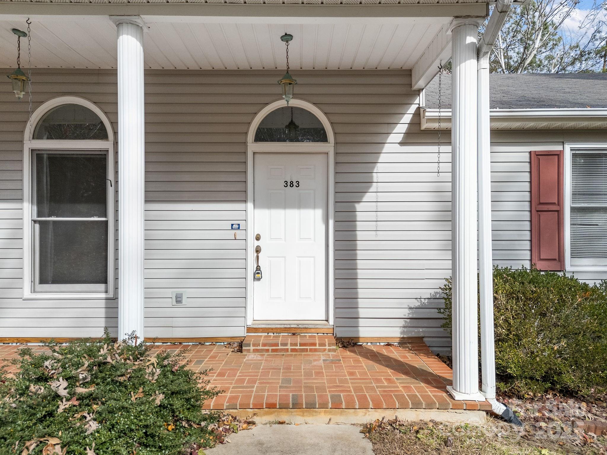 383 Woody Circle — Tryon