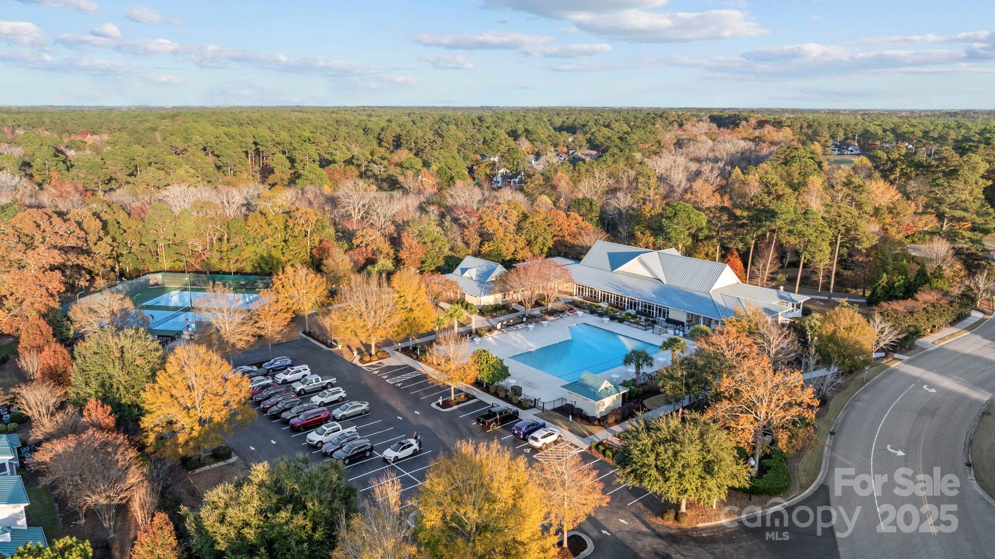420 Cypress Ridge Drive SE — Bolivia