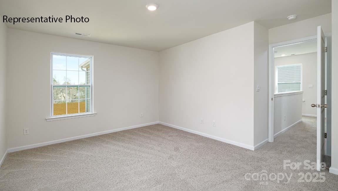 2054 10th Street SE — Hickory