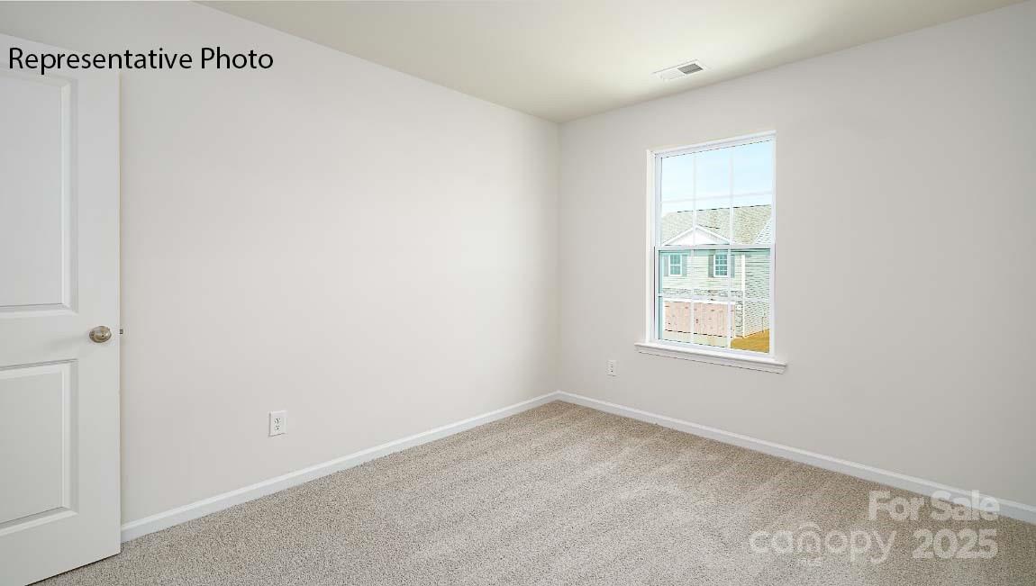 2054 10th Street SE — Hickory