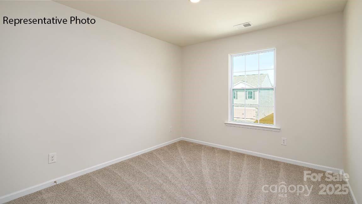 2054 10th Street SE — Hickory
