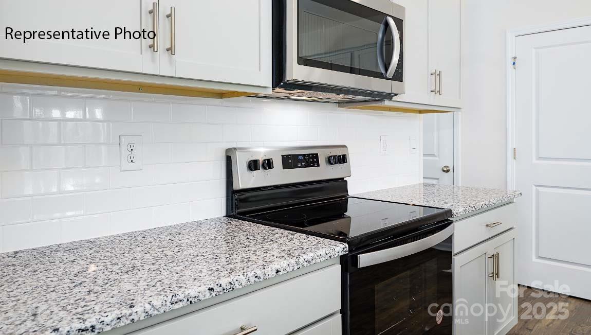 2054 10th Street SE — Hickory